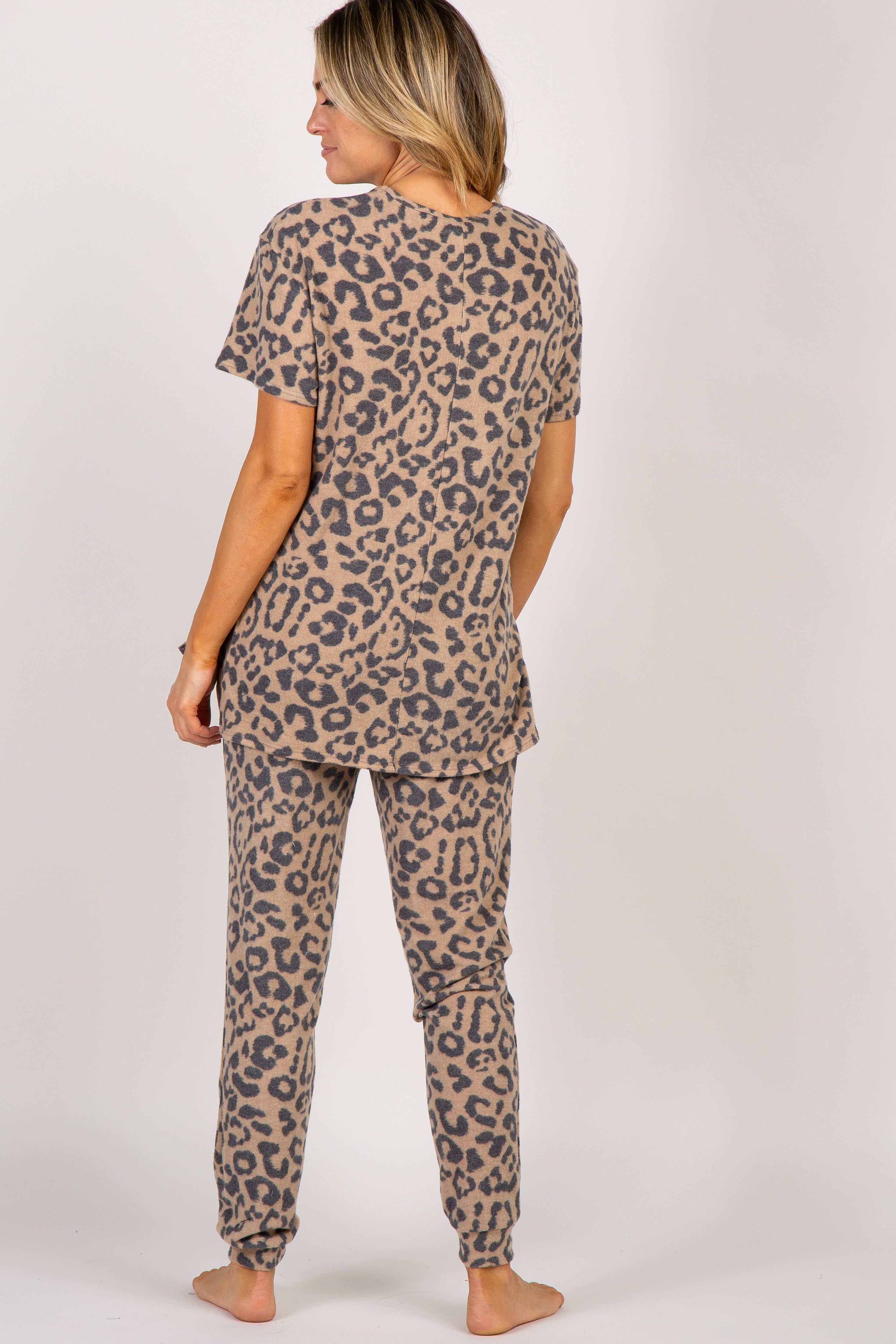 PinkBlush Camel Leopard Print Pocket Front Pajama Set sold by Pinkblush product image thumbnail 4