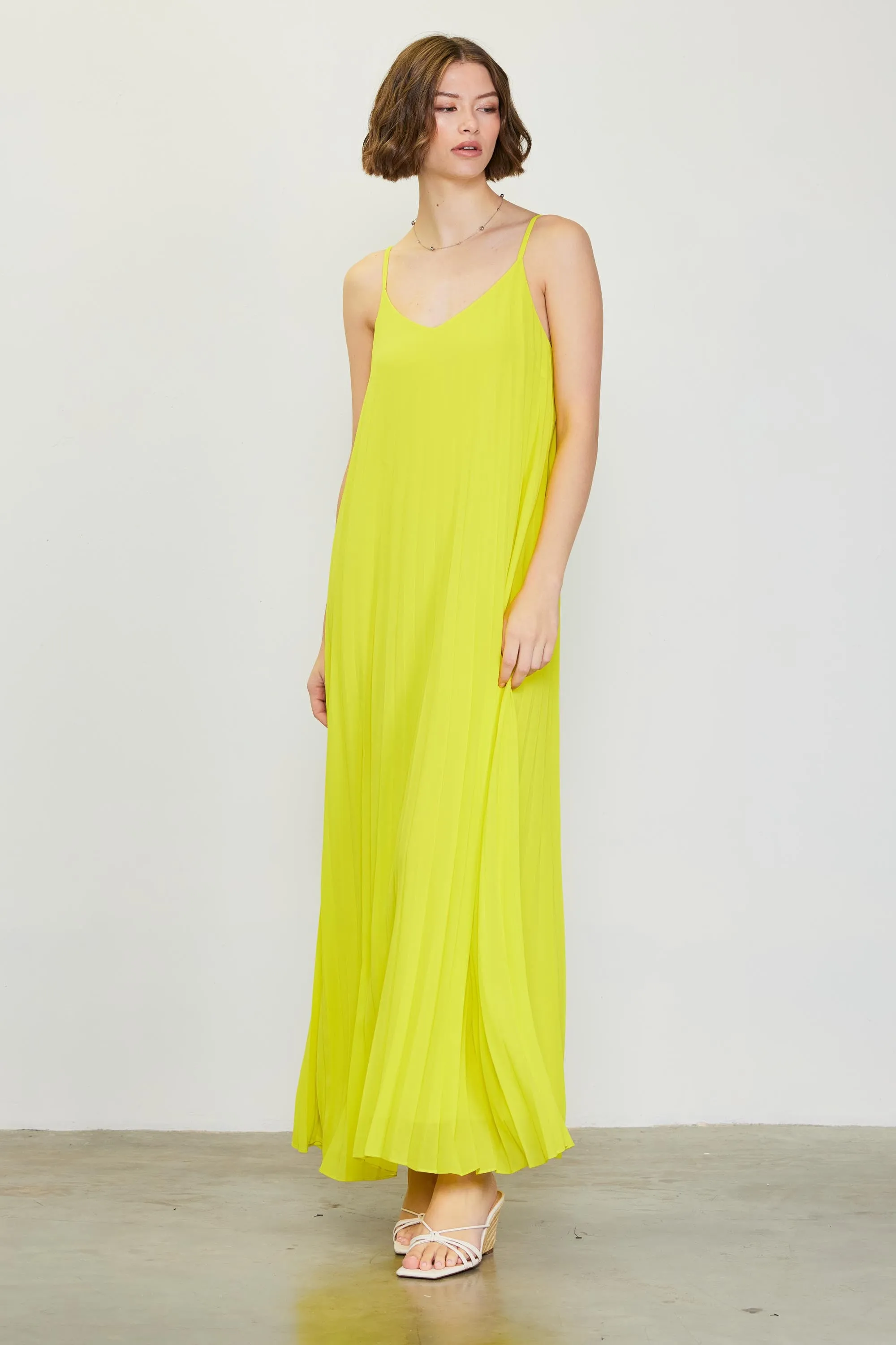 Lime Pleated Sleeveless Maternity Maxi Dress sold by Pinkblush product image thumbnail 4