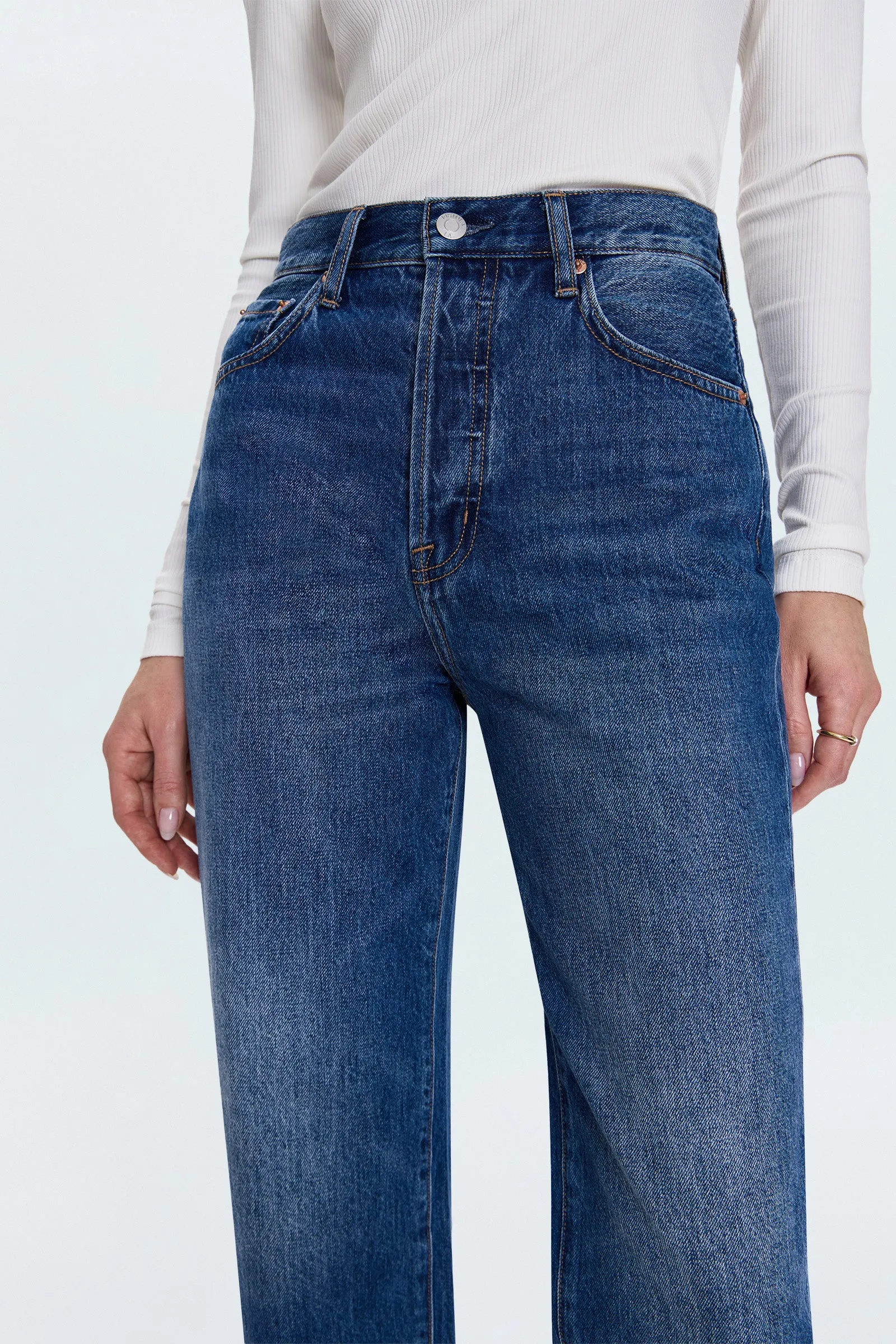 Cassie Super High Rise Straight Jean - Fairview sold by Pistola product image thumbnail 4