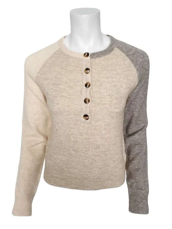 JAN | Crewneck sweater with colorblock sleeve and button neckline || JAN | Pull à col rond avec manches à blocs de couleur et encolure à boutons sold by Point Zero
