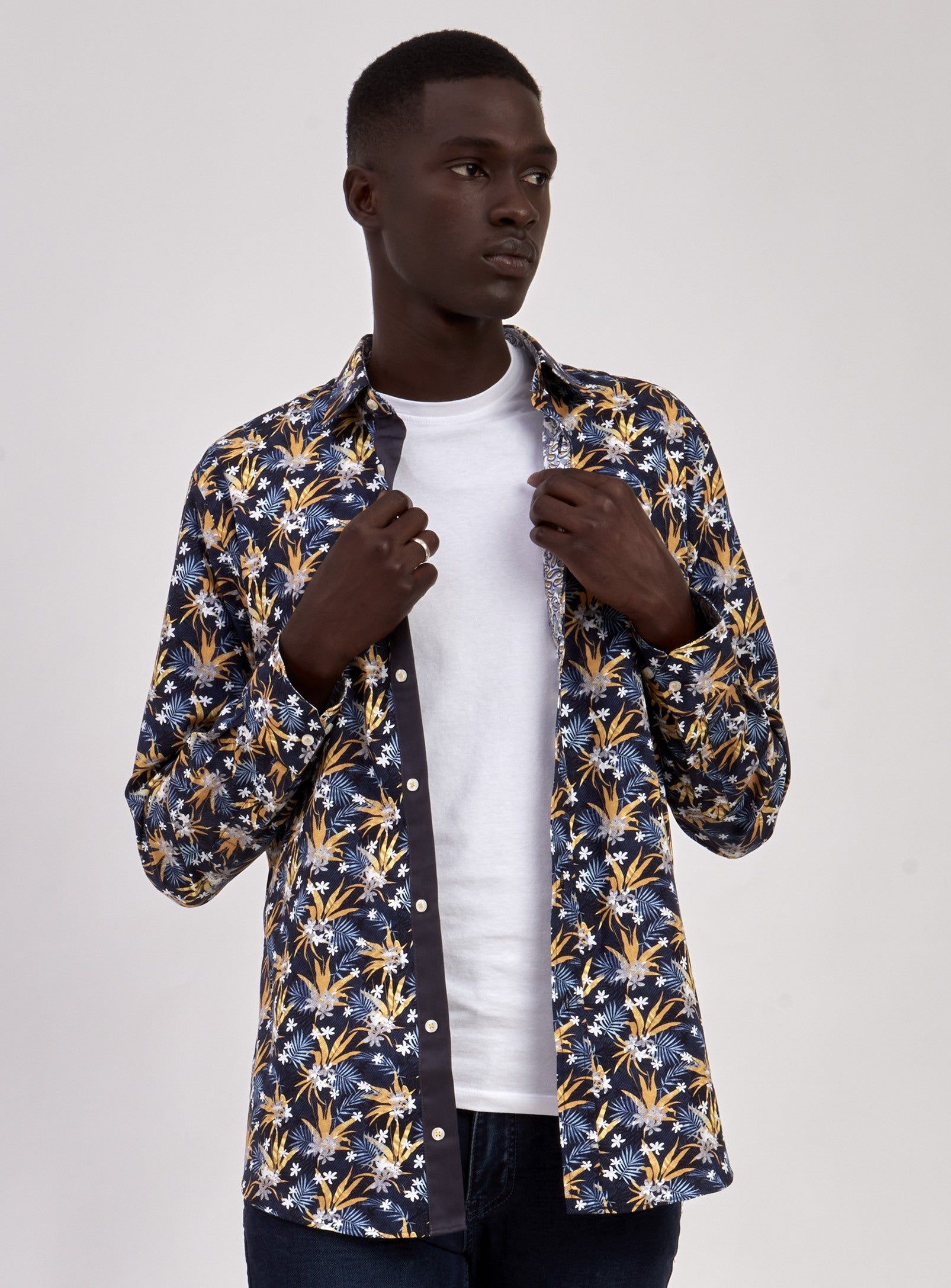 SEMI-FIT SHIRT | BLK-BLACK sold by Point Zero product image thumbnail 2