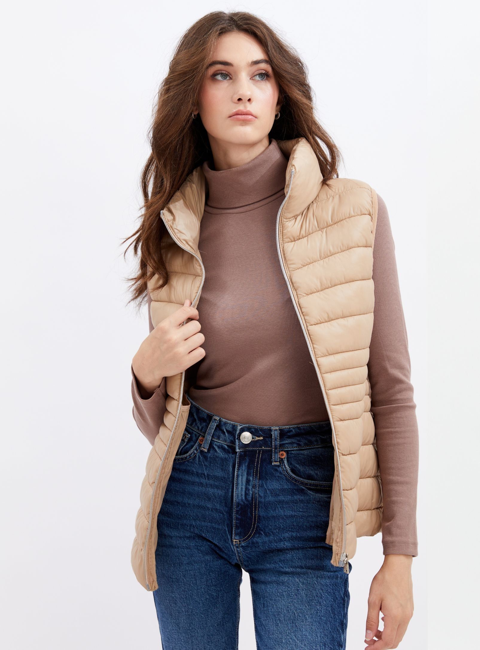 NELLA | Ultralight vest || NELLA | Gilet ultraléger sold by Point Zero product image thumbnail 8