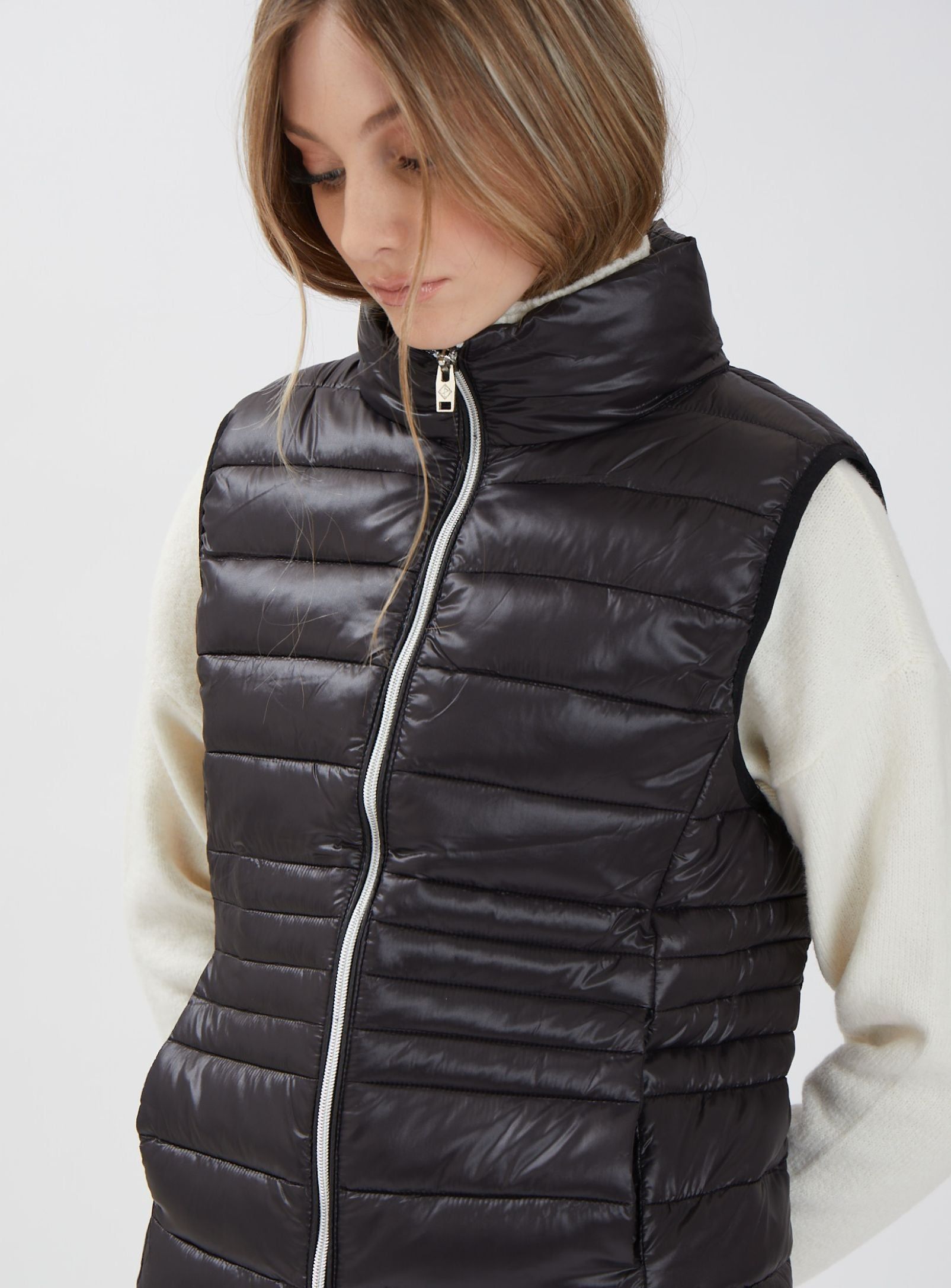 NELLA | Ultralight vest || NELLA | Gilet ultraléger sold by Point Zero product image thumbnail 40