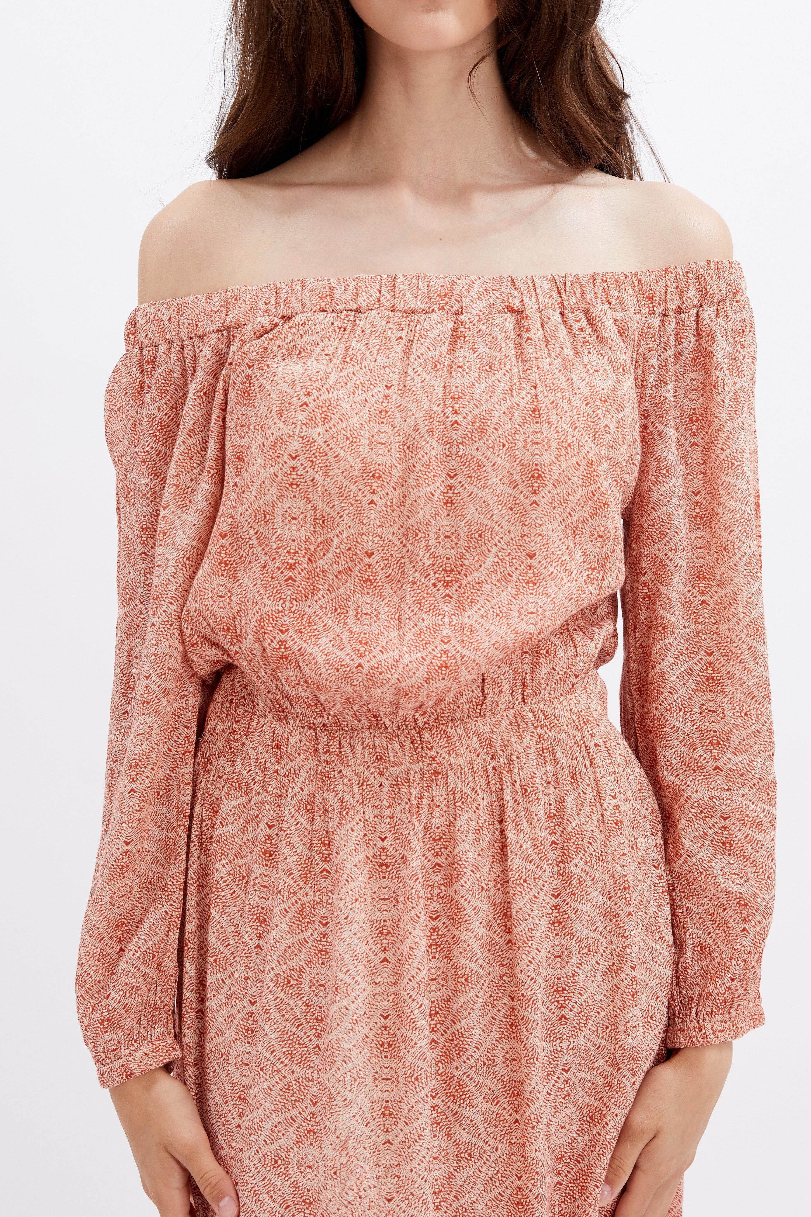 ELOISE | Laceup Back, Off Shoulder Lined Maxi Dress with High Slits || ELOISE | Dos lacé, robe longue doublée à épaules dénudées avec fentes hautes sold by Point Zero product image thumbnail 3