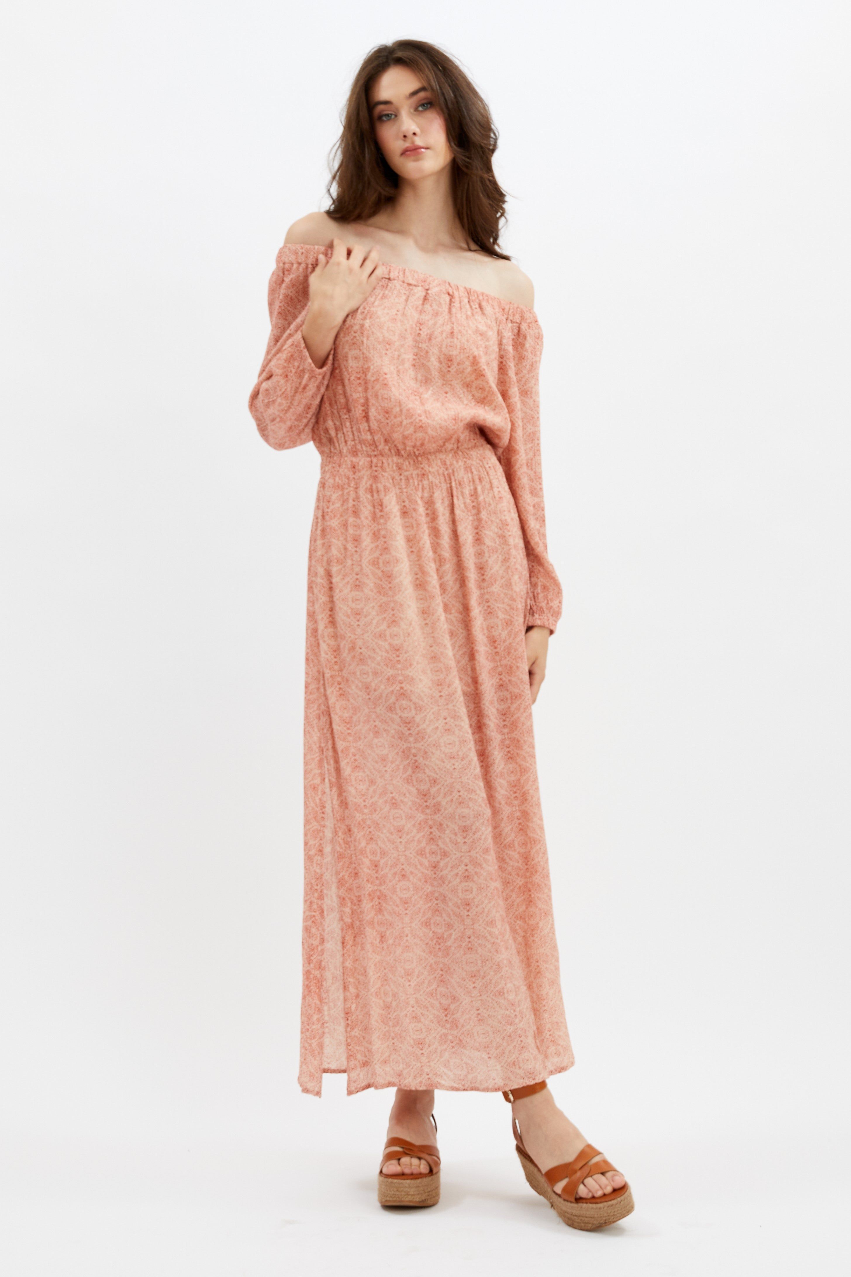 ELOISE | Laceup Back, Off Shoulder Lined Maxi Dress with High Slits || ELOISE | Dos lacé, robe longue doublée à épaules dénudées avec fentes hautes sold by Point Zero