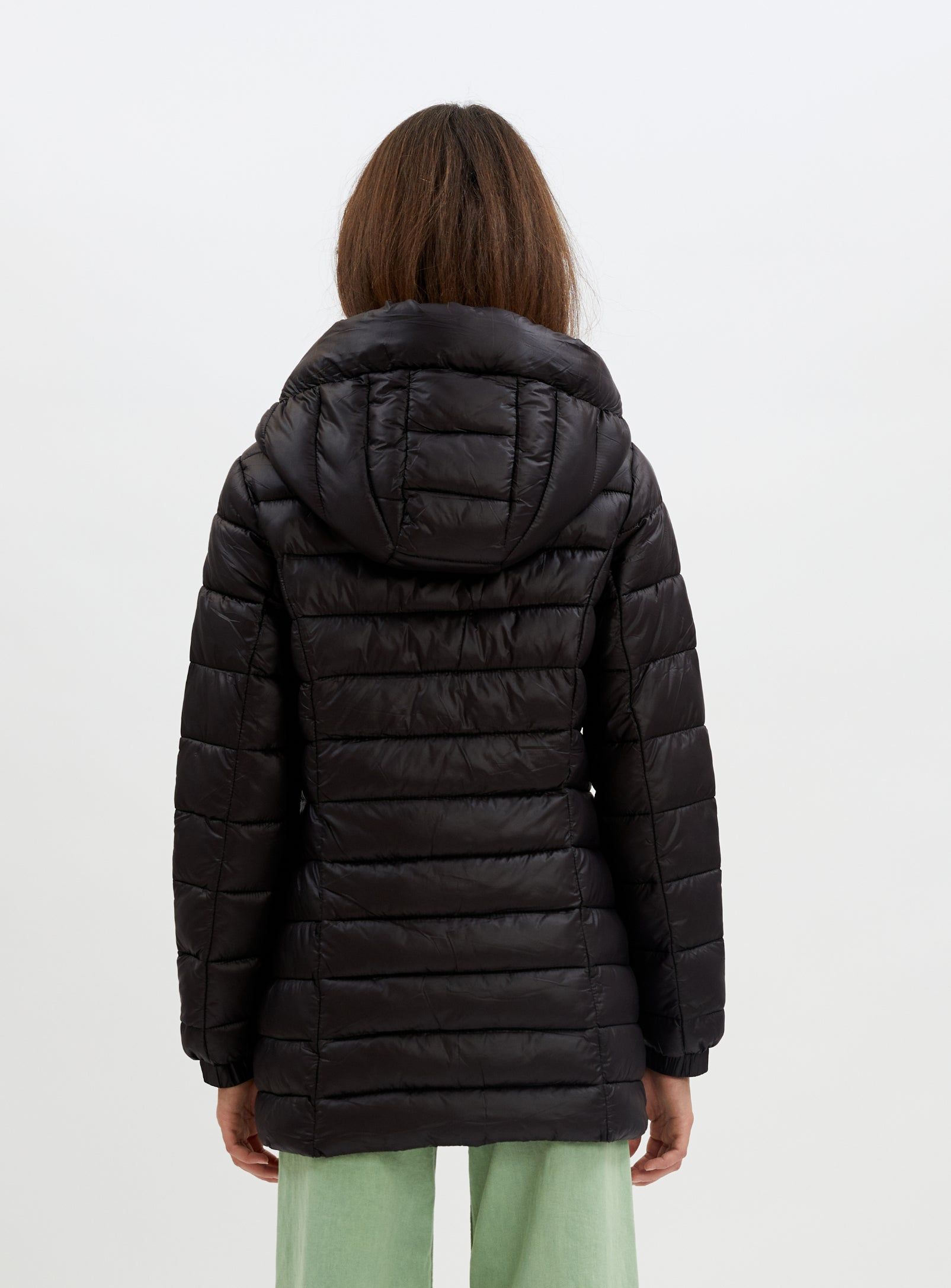 JESSYANN | Mid weight puffer jacket with hood || JESSYANN | Doudoune d'épaisseur moyenne avec capuche sold by Point Zero product image thumbnail 12