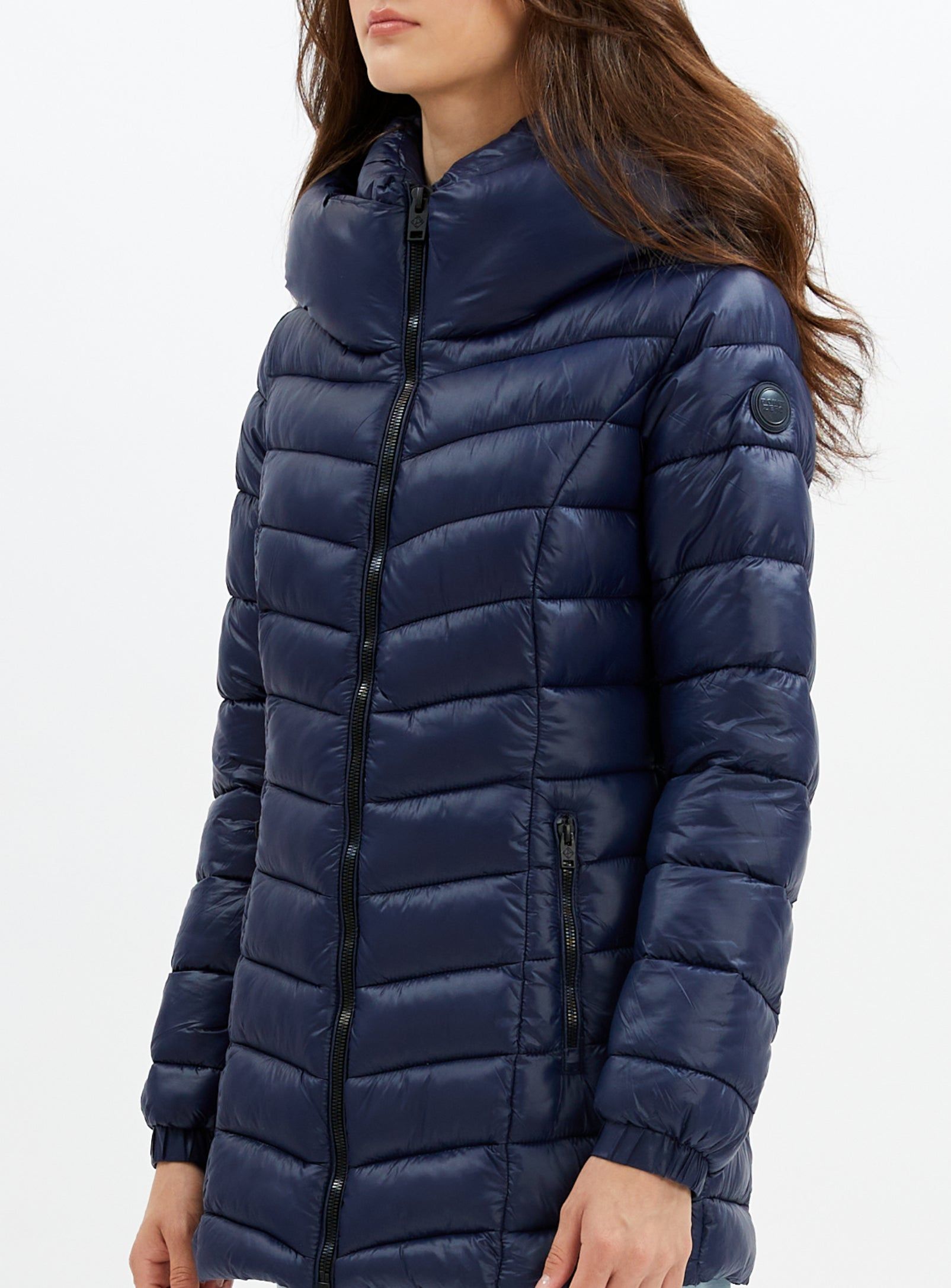 JESSYANN | Mid weight puffer jacket with hood || JESSYANN | Doudoune d'épaisseur moyenne avec capuche sold by Point Zero product image thumbnail 42