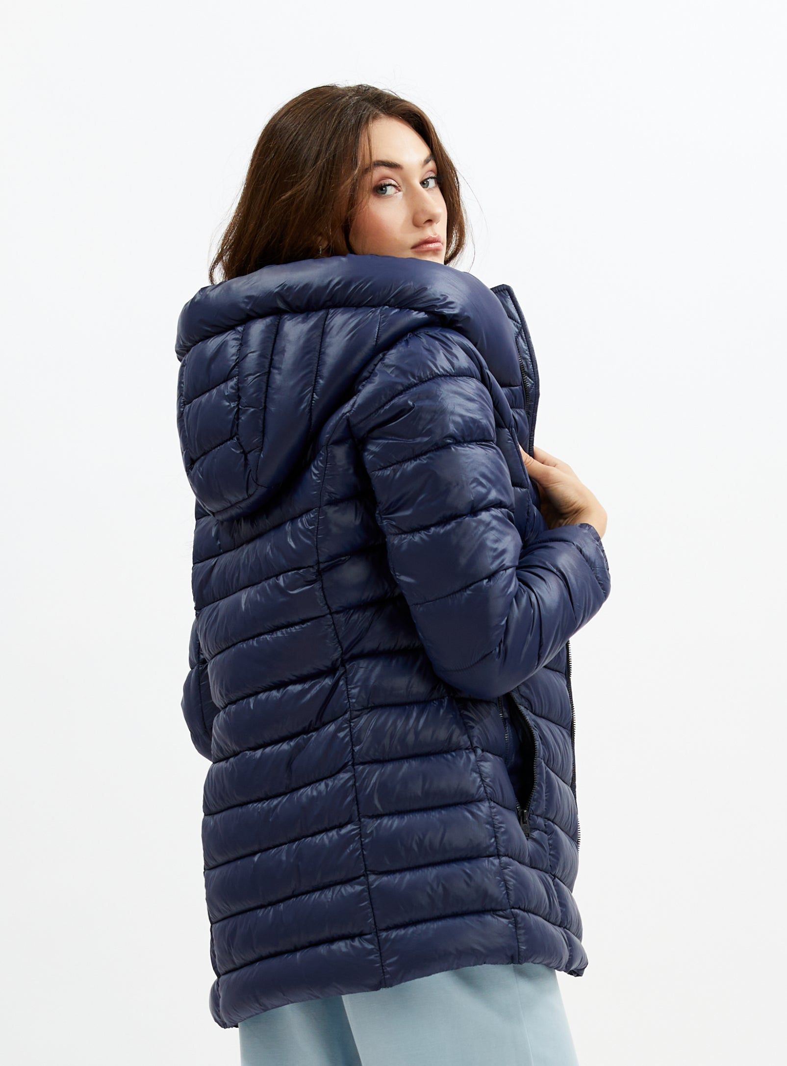 JESSYANN | Mid weight puffer jacket with hood || JESSYANN | Doudoune d'épaisseur moyenne avec capuche sold by Point Zero product image thumbnail 39