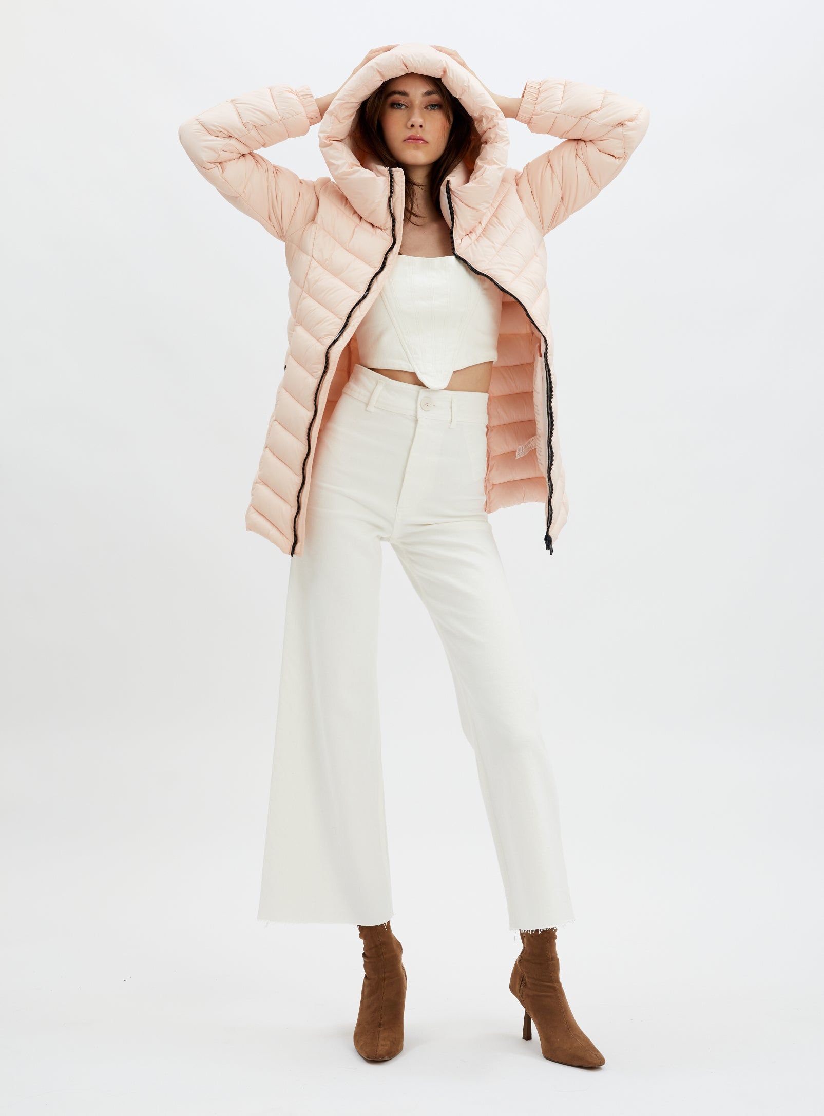 JESSYANN | Mid weight puffer jacket with hood || JESSYANN | Doudoune d'épaisseur moyenne avec capuche sold by Point Zero product image thumbnail 27