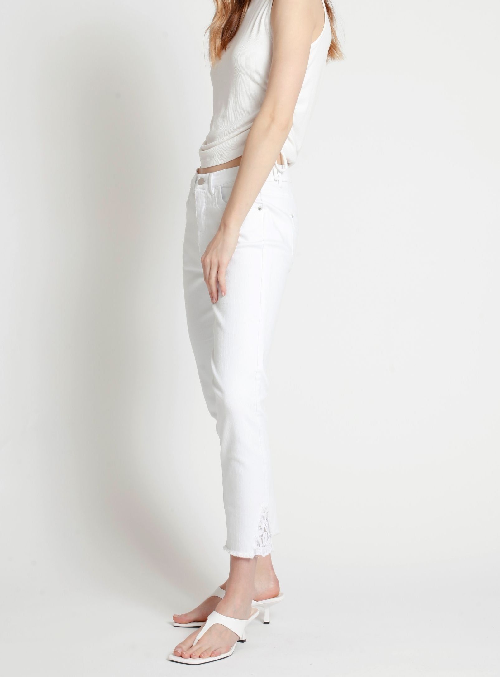 SAMA | White denim pants || SAMA | Pantalon en jean blanc sold by Point Zero product image thumbnail 4