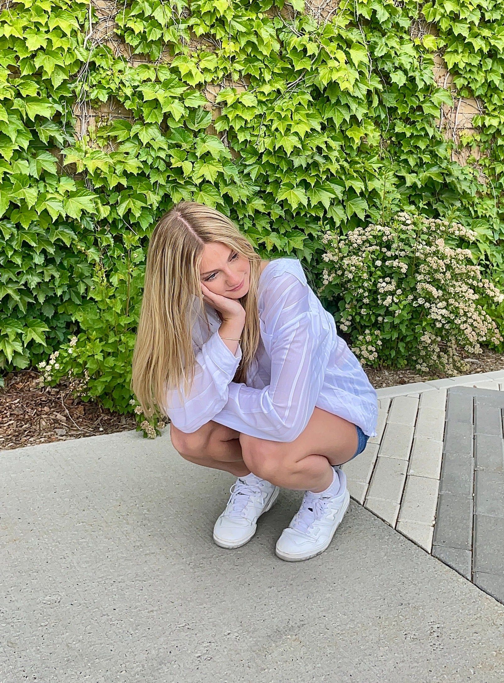 SOPHIE | Sheer button-up blouse with front chest pocket || SOPHIE | Chemisier boutonné transparent avec poche poitrine sur le devant sold by Point Zero product image thumbnail 2