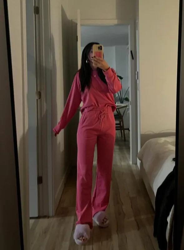 KARMEN | Essential Sweatpants || KARMEN | LES PANTALONS DE SWEAT sold by Point Zero