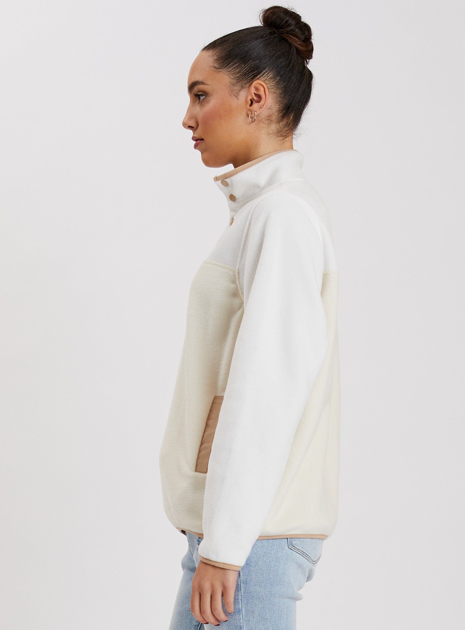 LUCY | Polar Fleece Pullover||LUCY | Top en polaire sold by Point Zero product image thumbnail 4