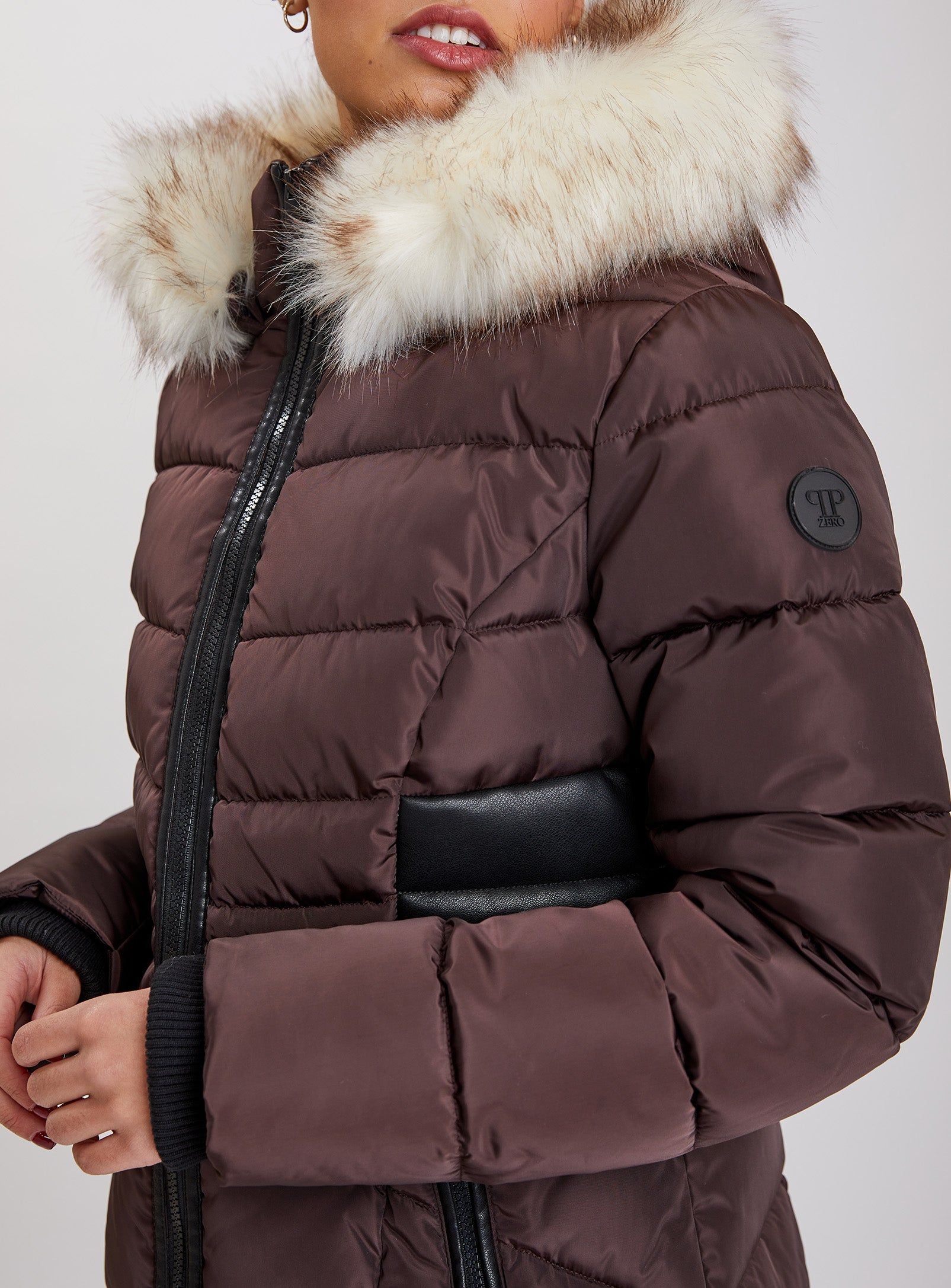 VICTRICE | Long Puffer Jacket|| VICTRICE | Veste polaire longue sold by Point Zero product image thumbnail 5