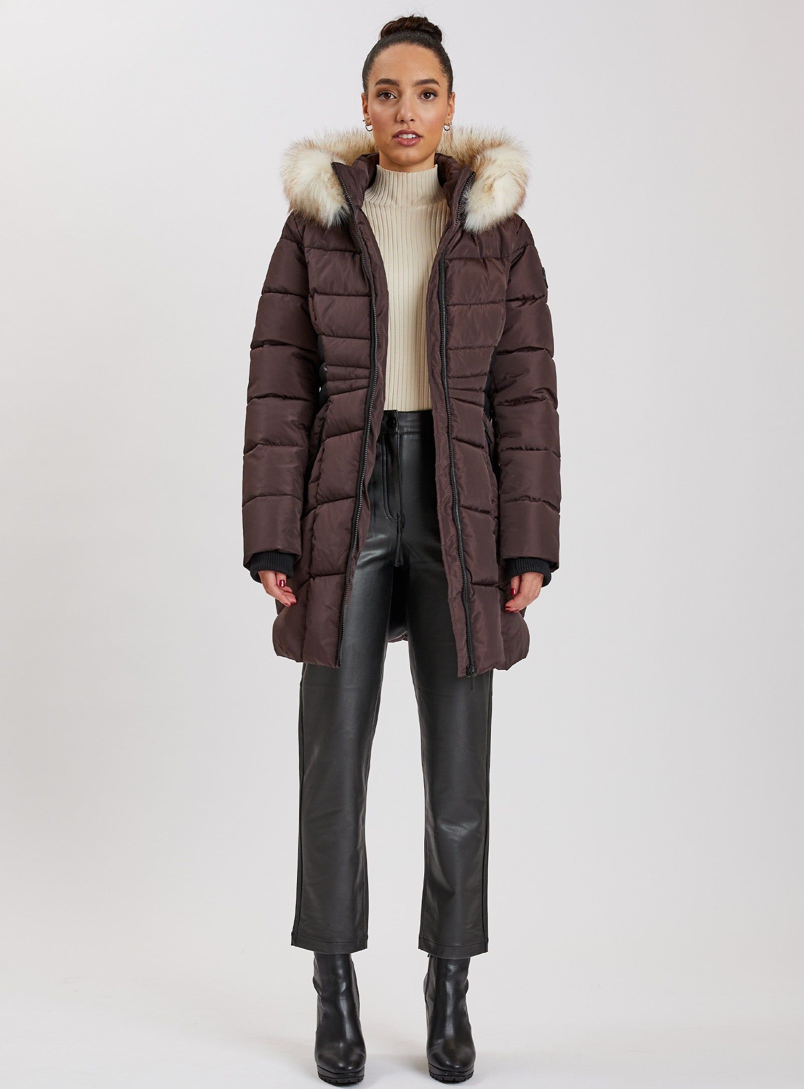 VICTRICE | Long Puffer Jacket|| VICTRICE | Veste polaire longue sold by Point Zero product image thumbnail 4