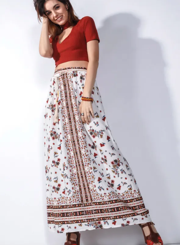 KYLIE | Long-Sleeve Embroidered Floral Knit Top || KYLIE | Haut En Tricot À Manches Longues Avec Broderie Florale sold by Point Zero