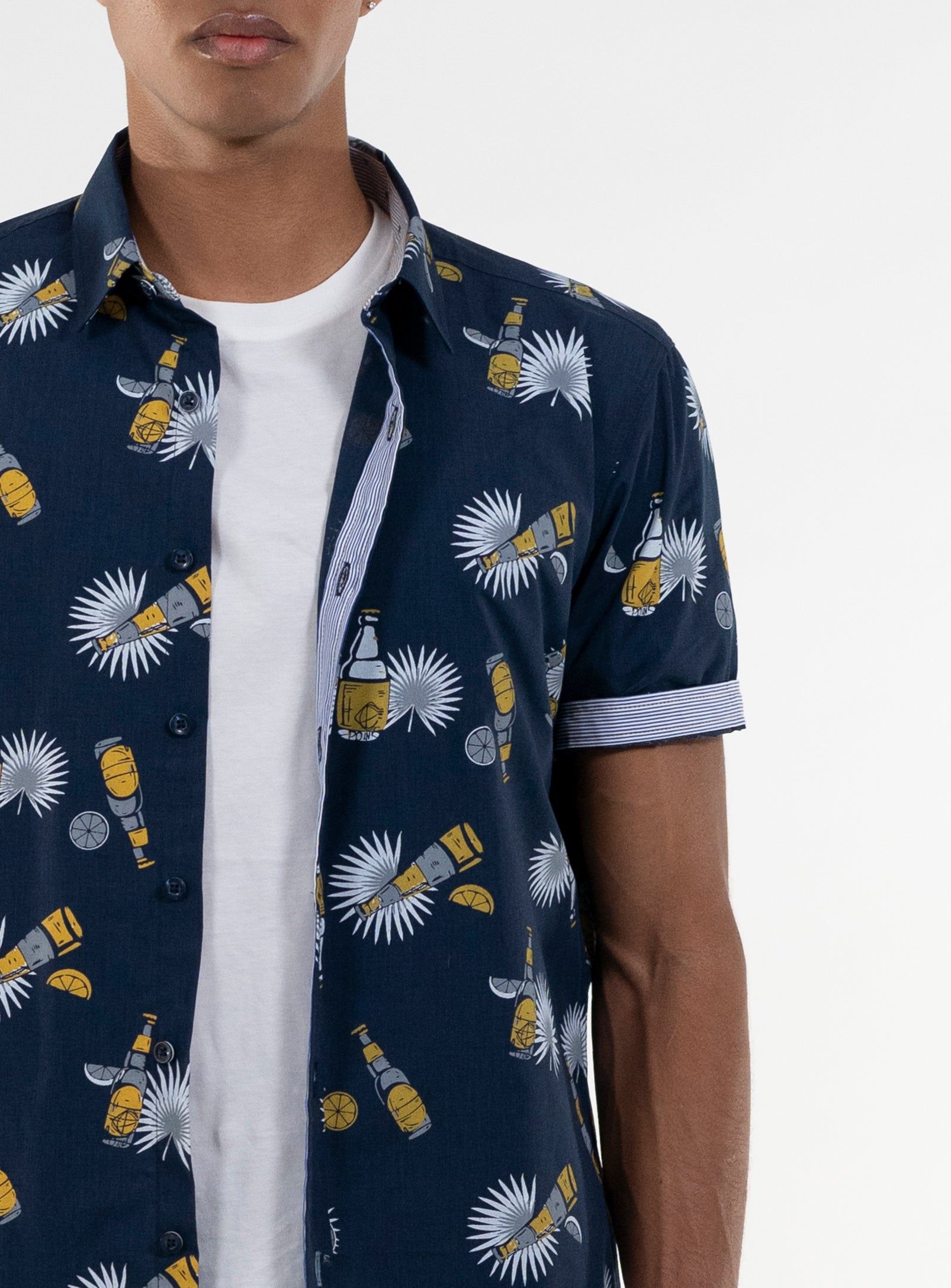 VIT| Printed short sleeve shirt || VIT | Chemise manches courtes imprimée sold by Point Zero product image thumbnail 6