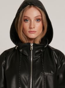 STELLA | Vegan leather overshirt  || STELLA | Surchemise en cuir vegan sold by Point Zero