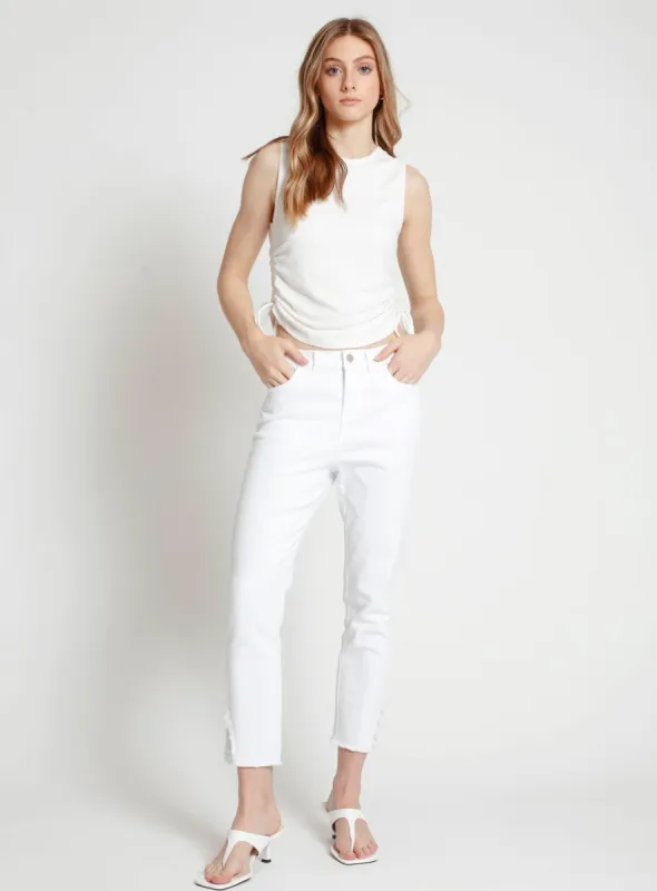 SAMA | White denim pants || SAMA | Pantalon en jean blanc sold by Point Zero