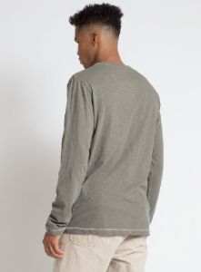 TOR | PRINTED LONG SLEEVE CREWNECK T-SHIRT||TOR | T-SHIRT IMPRIMÉ À MANCHES LONGUES ET À COL RAS DU COU sold by Point Zero