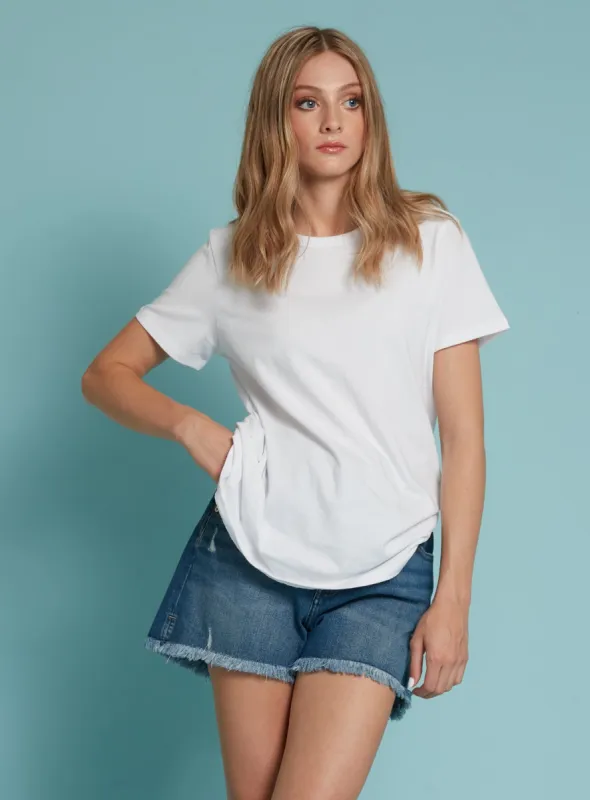 TOP | Essential t-shirt || TOP | T-shirt essentiel sold by Point Zero