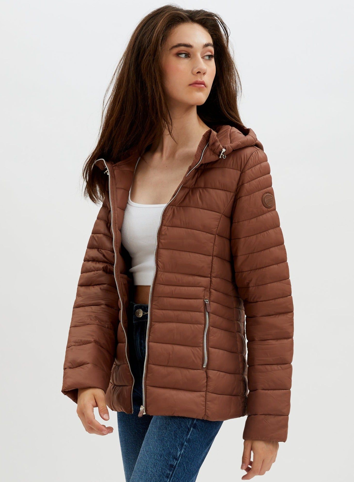 LESLIEVILLE | Iconic short ultralight jacket || LESLIEVILLE | Veste ultralégère iconique courte sold by Point Zero product image thumbnail 11