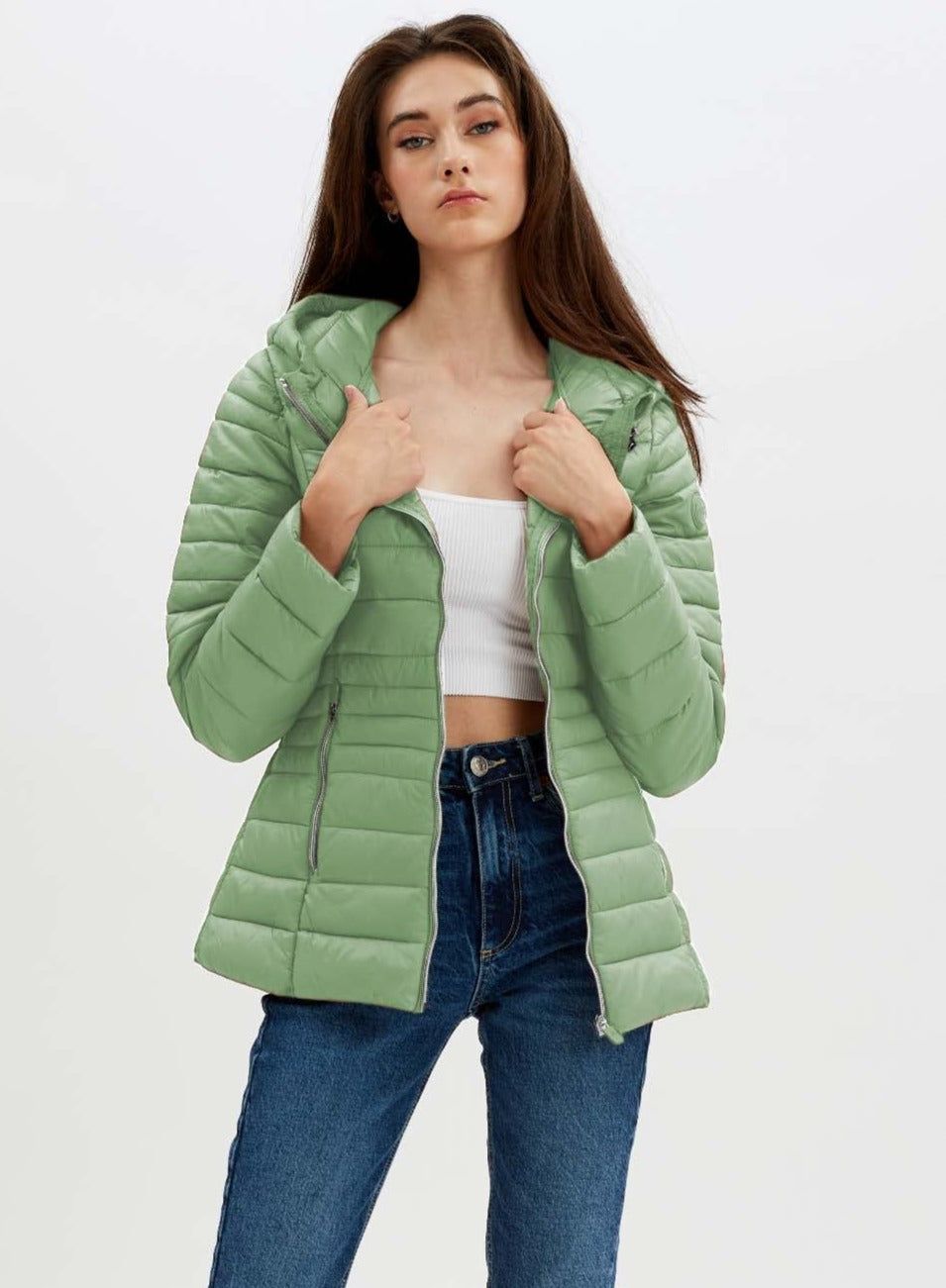 LESLIEVILLE | Iconic short ultralight jacket || LESLIEVILLE | Veste ultralégère iconique courte sold by Point Zero product image thumbnail 26