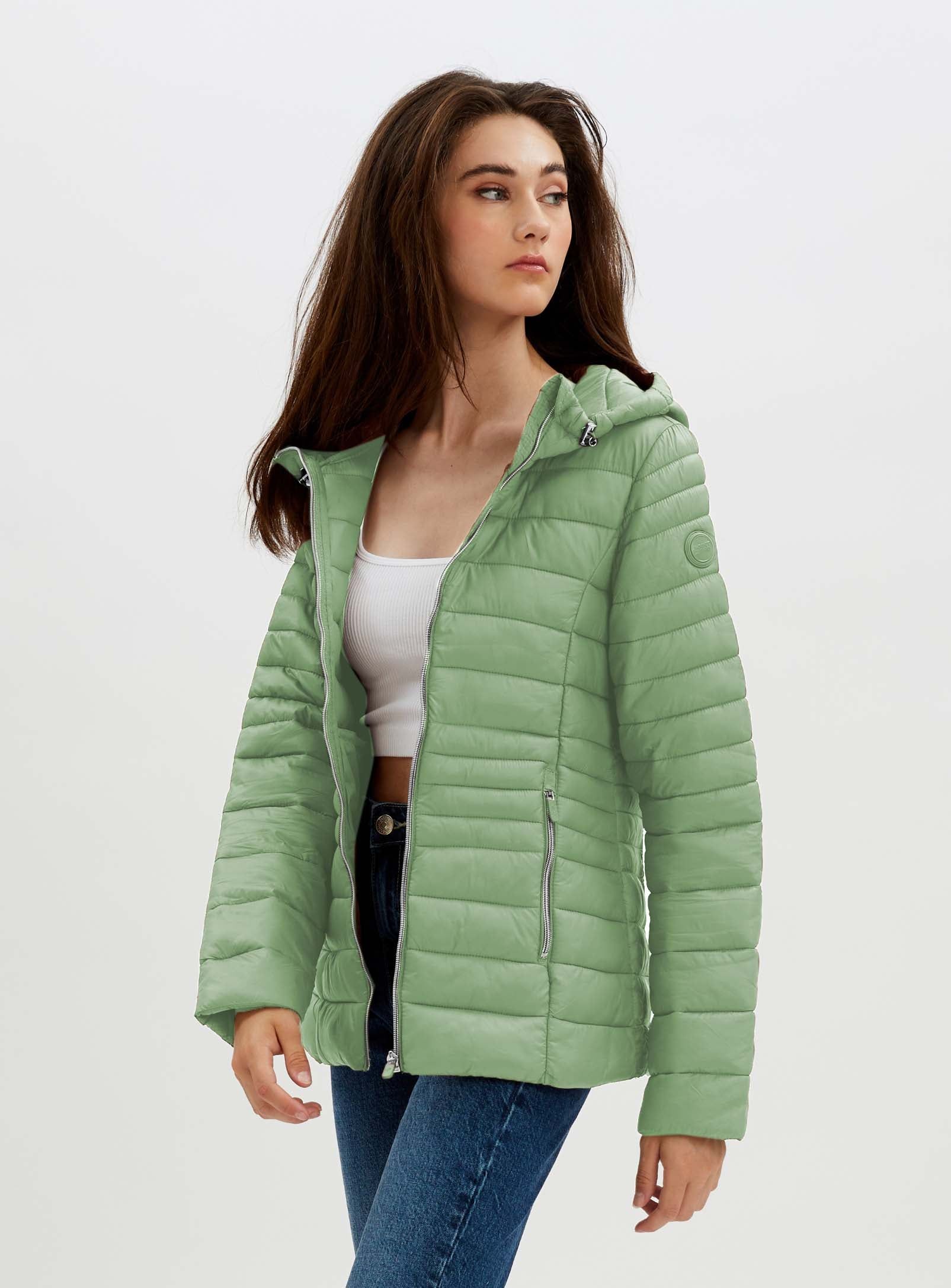 LESLIEVILLE | Iconic short ultralight jacket || LESLIEVILLE | Veste ultralégère iconique courte sold by Point Zero product image thumbnail 27