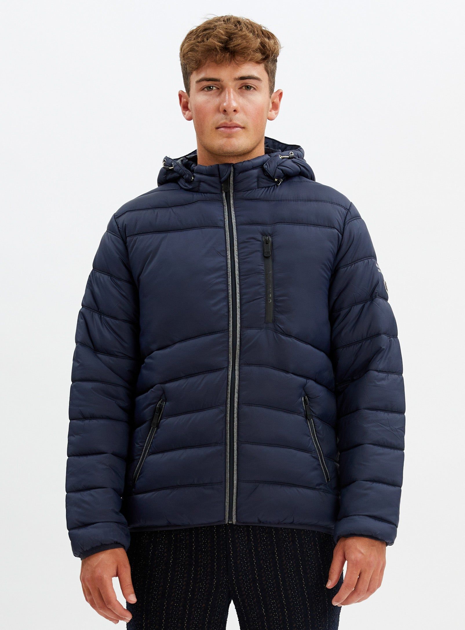 LOWELL | Detachable hood ultralight jacket || LOWELL | Veste ultralégère matelassée sold by Point Zero product image thumbnail 31