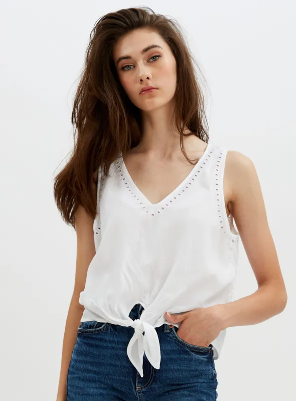 ISA | Sleeveless v-neck tie front top || ISA | Haut à col en V sans manches à nouer sur le devant sold by Point Zero