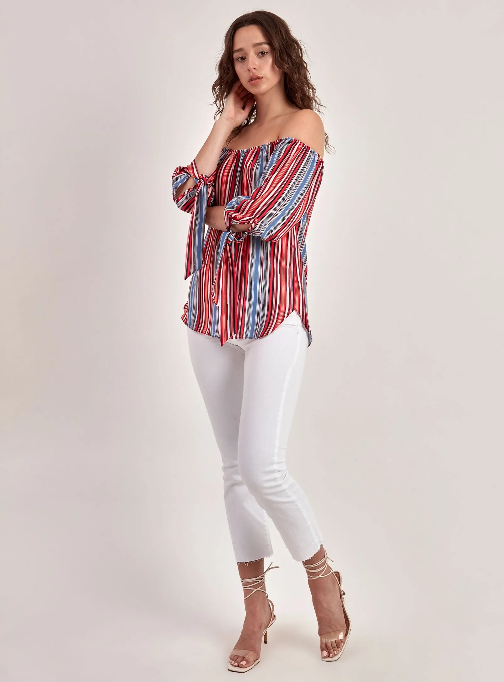 LOYA | Off shoulder blouse || LOYA | Chemisier à épaules dénudées sold by Point Zero product image thumbnail 5