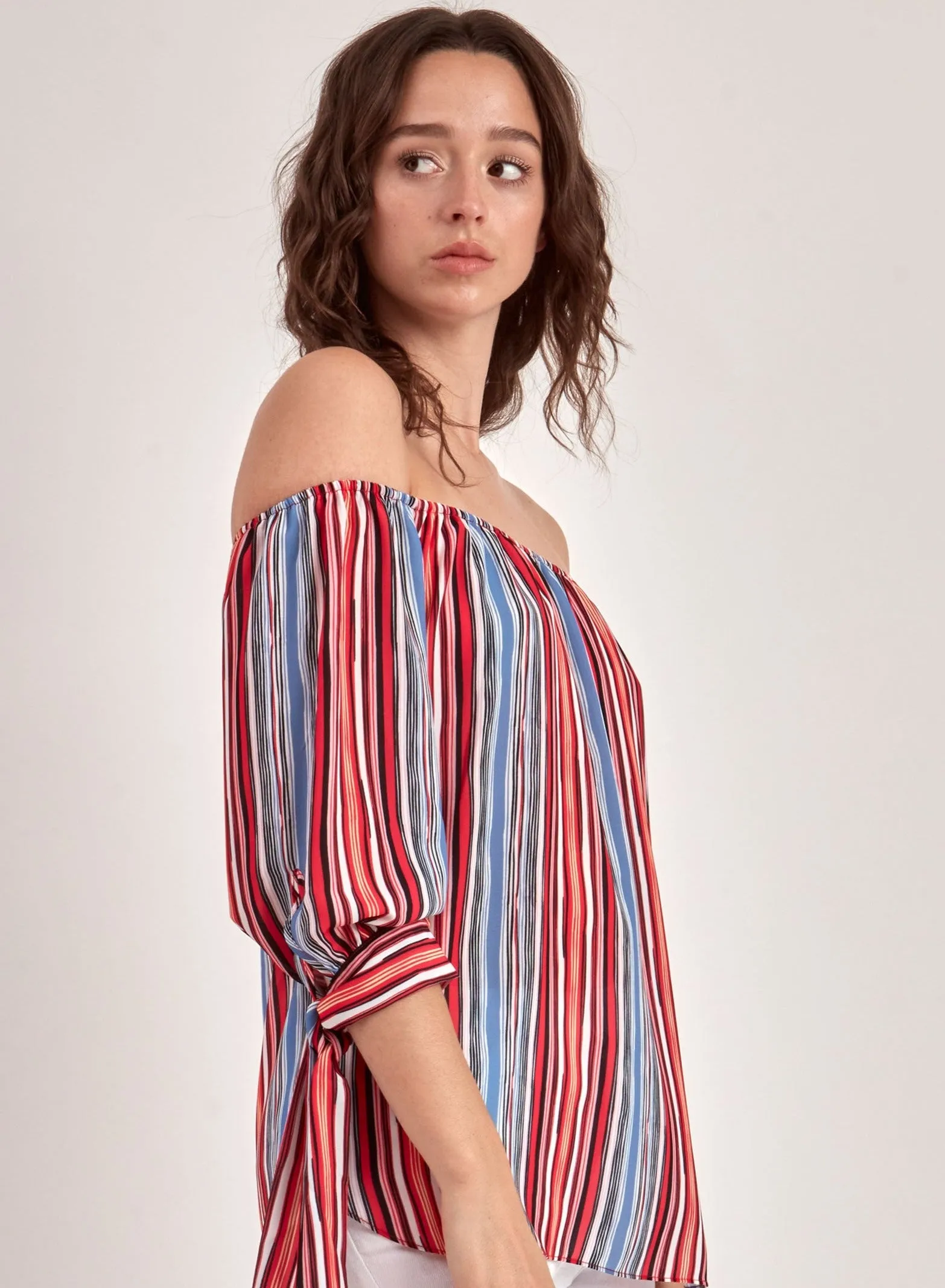 LOYA | Off shoulder blouse || LOYA | Chemisier à épaules dénudées sold by Point Zero product image thumbnail 4