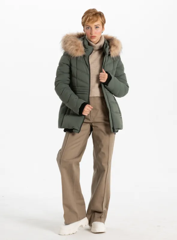 STELLINA | Chevron Quilting Bomber || STELLINA | Bomber avec bordure en fourrure sold by Point Zero