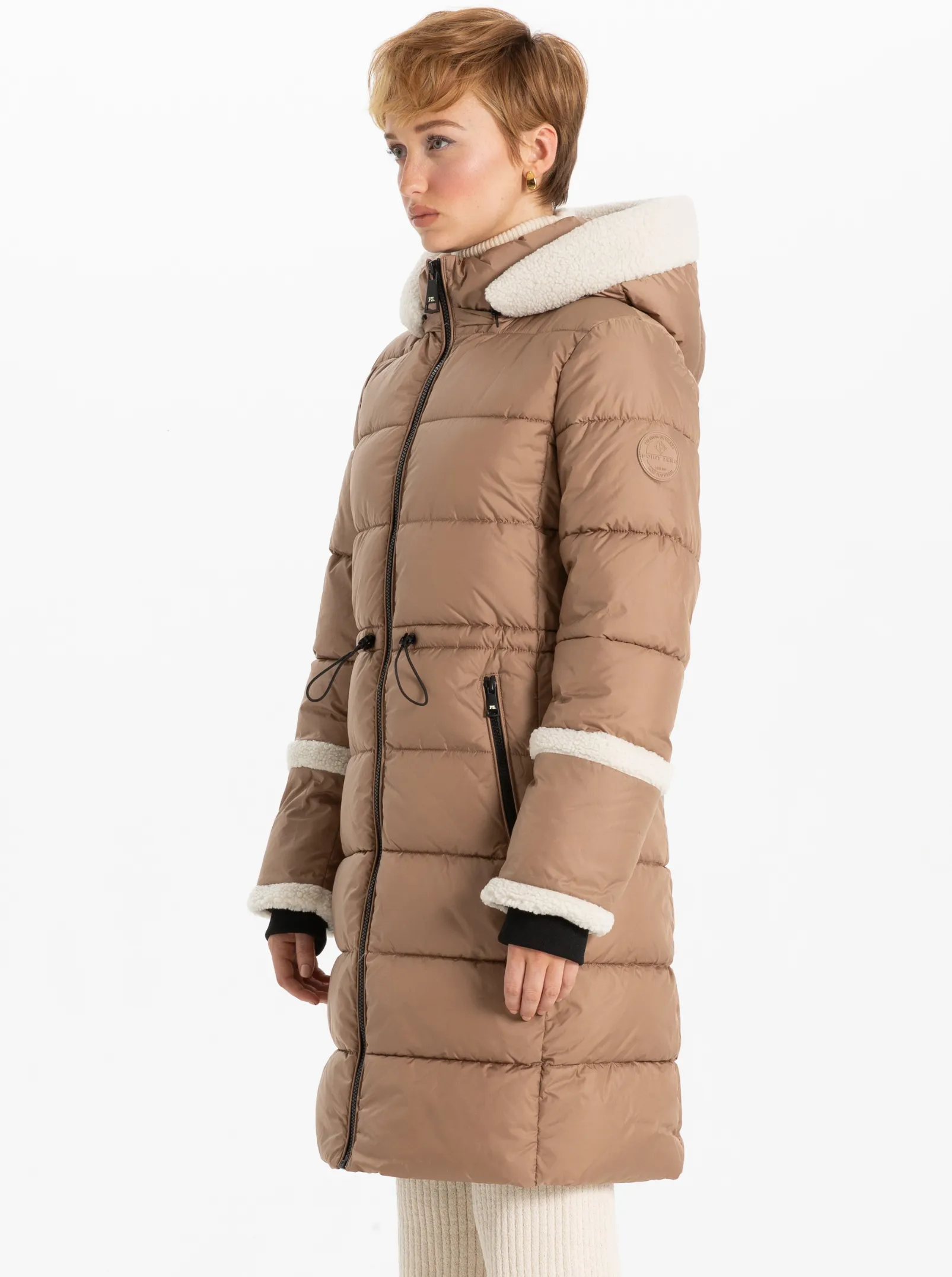 OKSANNA | Long parka with sherpa accents || OKSANNA | Long parka avec accent en sherpa sold by Point Zero product image thumbnail 4