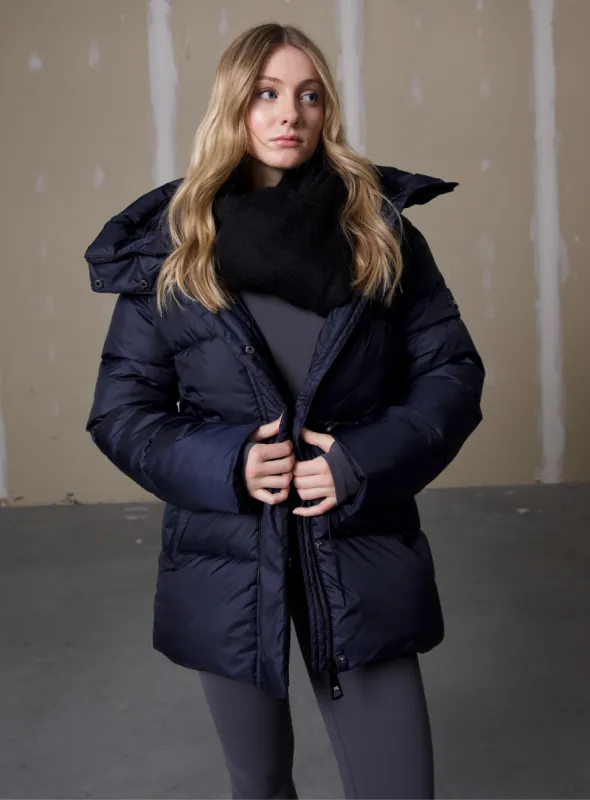 LIETUVA| Midlength Urban Puffer||LIETUVA| Doudoune légère mi-longue sold by Point Zero