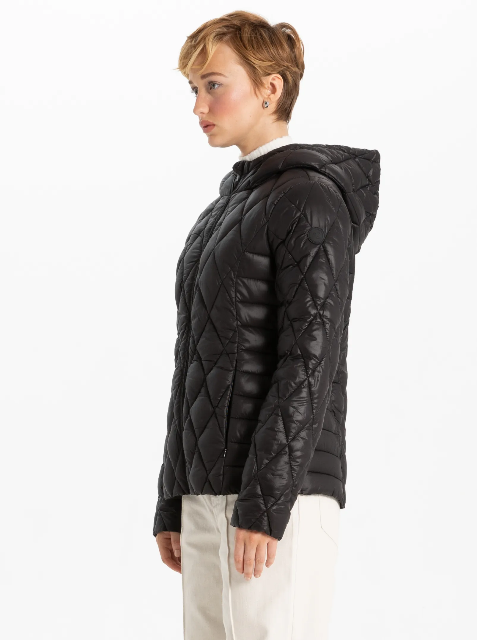 LOUISEVILLE | Modern Diamond Quilt Jacket ||LOUISEVILLE |Quilt Moderne en Diamants sold by Point Zero product image thumbnail 3