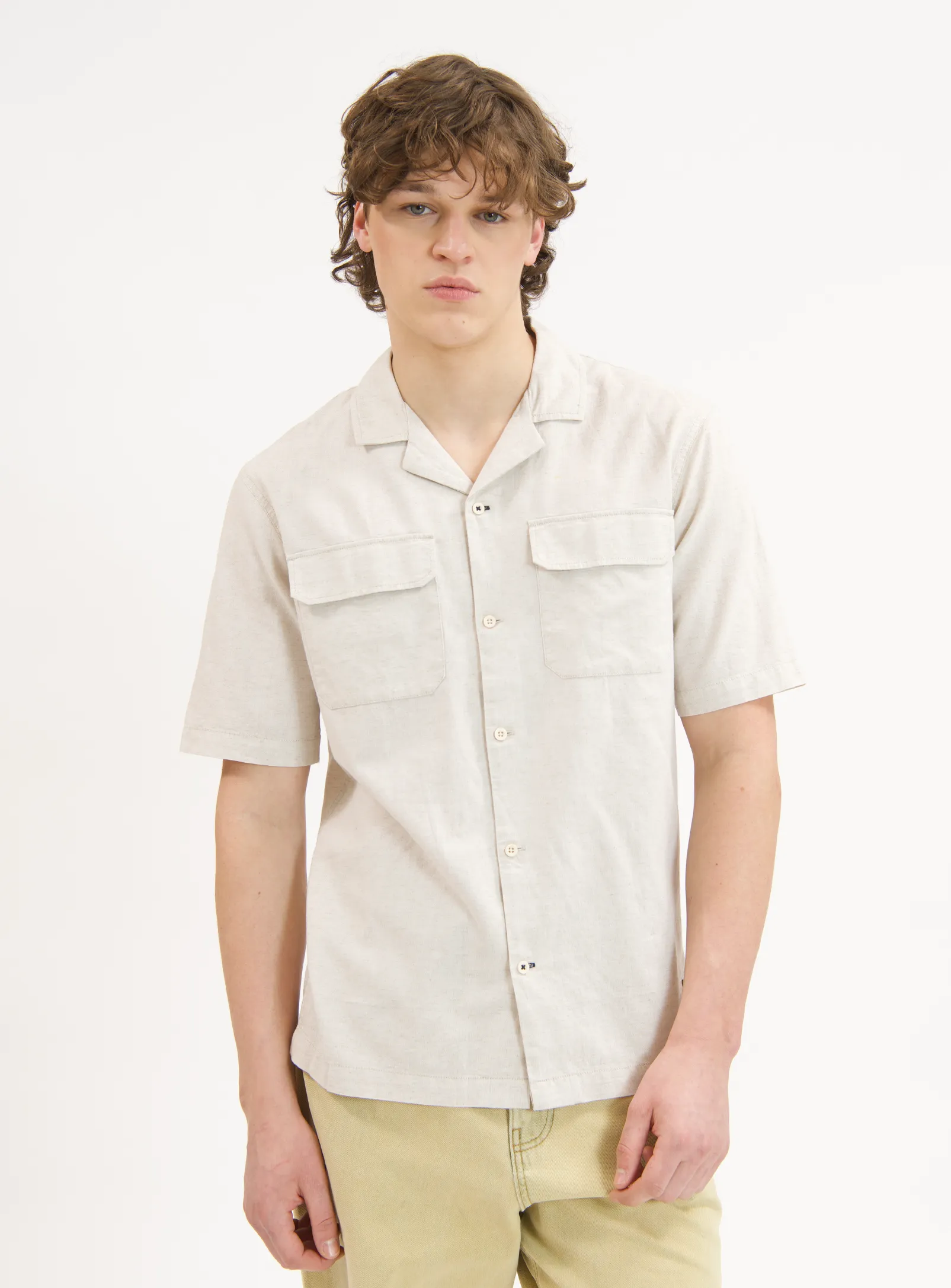 MORG | Linen Tuck-Out Short-Sleeve Shirt ||MORG | Chemise À Manches Courtes En Lin Avec Effet Rentré sold by Point Zero product image thumbnail 3