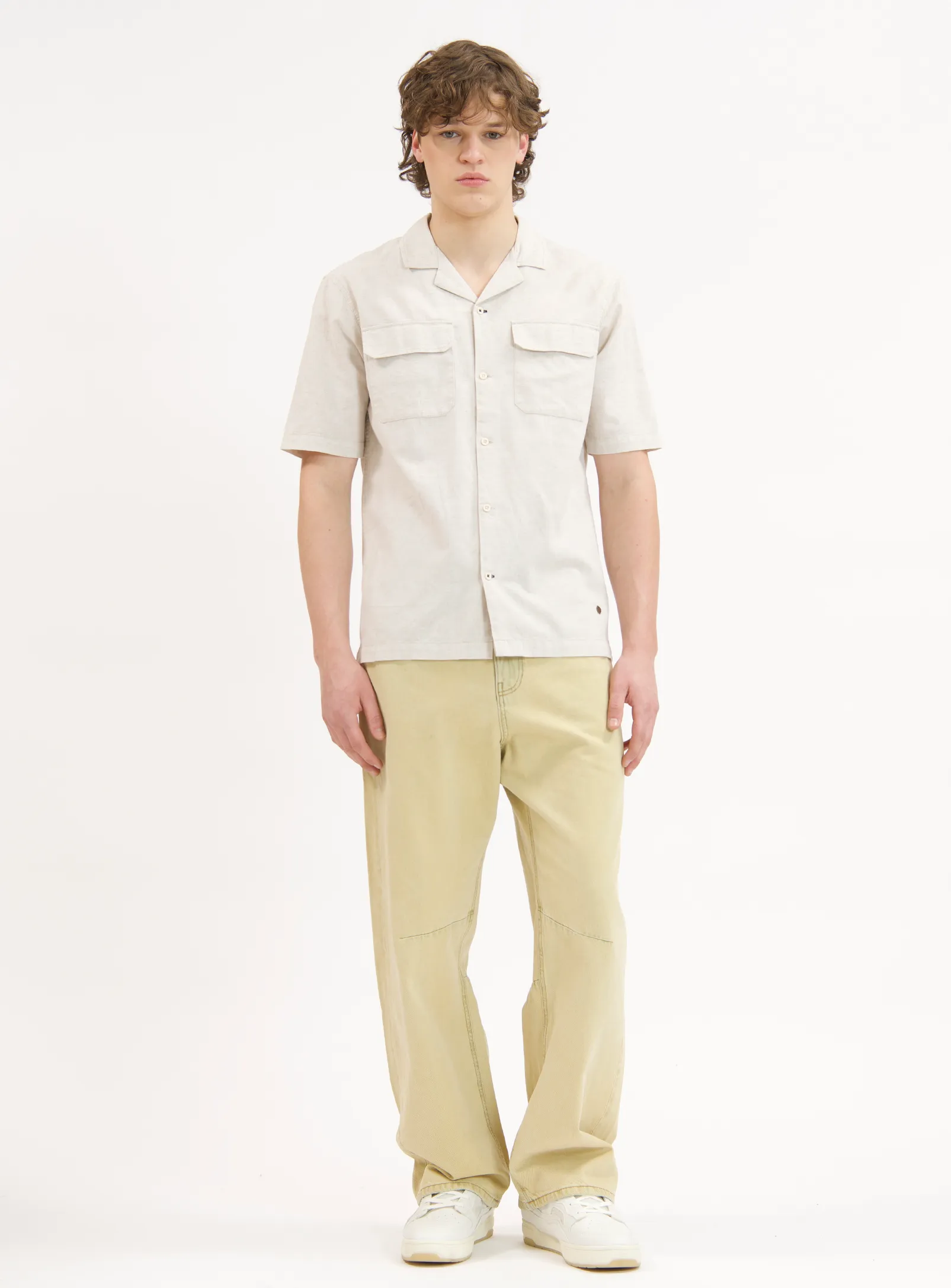 MORG | Linen Tuck-Out Short-Sleeve Shirt ||MORG | Chemise À Manches Courtes En Lin Avec Effet Rentré sold by Point Zero product image thumbnail 2