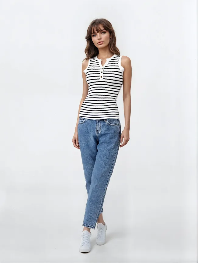 JULIA | Striped V-Neck Tank Top || JULIA | Débardeur À Rayures À Encolure En V sold by Point Zero