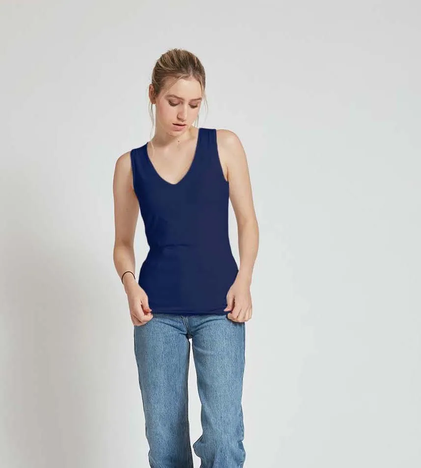 EVA | Simple V-Neck Tank Top||EVA | Débardeur Simple À Col En V sold by Point Zero product image thumbnail 4