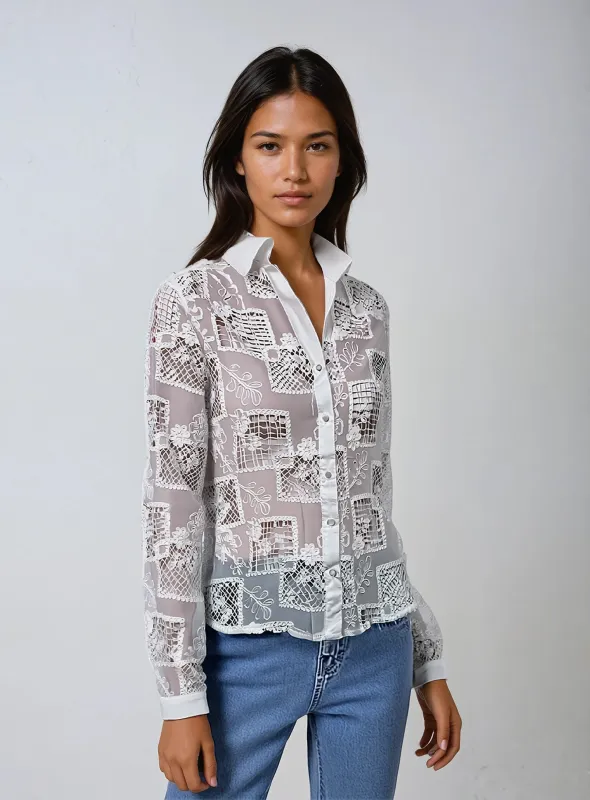 BELLA | Long-Sleeve Button Up Patchwork Blouse ||BELLA | Blouse À Manches Longues À Boutons Avec Patchwork sold by Point Zero