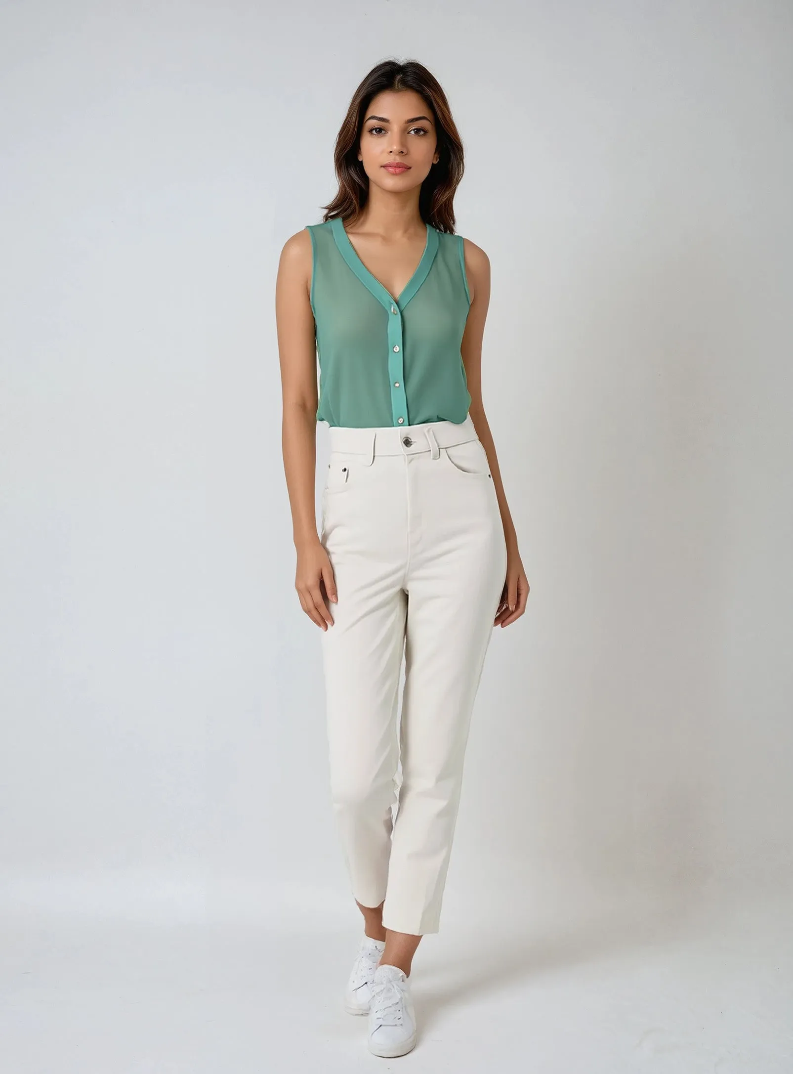 VERA | Button Up Sleeveless Top || VERA | Haut Sans Manches À Boutons sold by Point Zero product image thumbnail 5