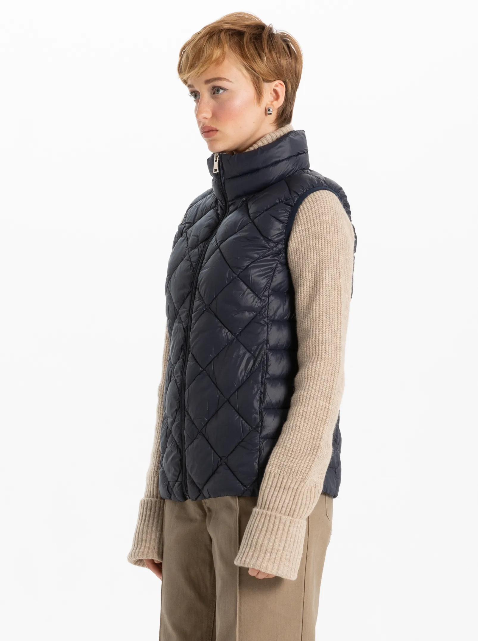 OAKVILLE | Classic Ultralight Vest ||OAKVILLE | Veste Iconique Ultra-Legere sold by Point Zero product image thumbnail 3