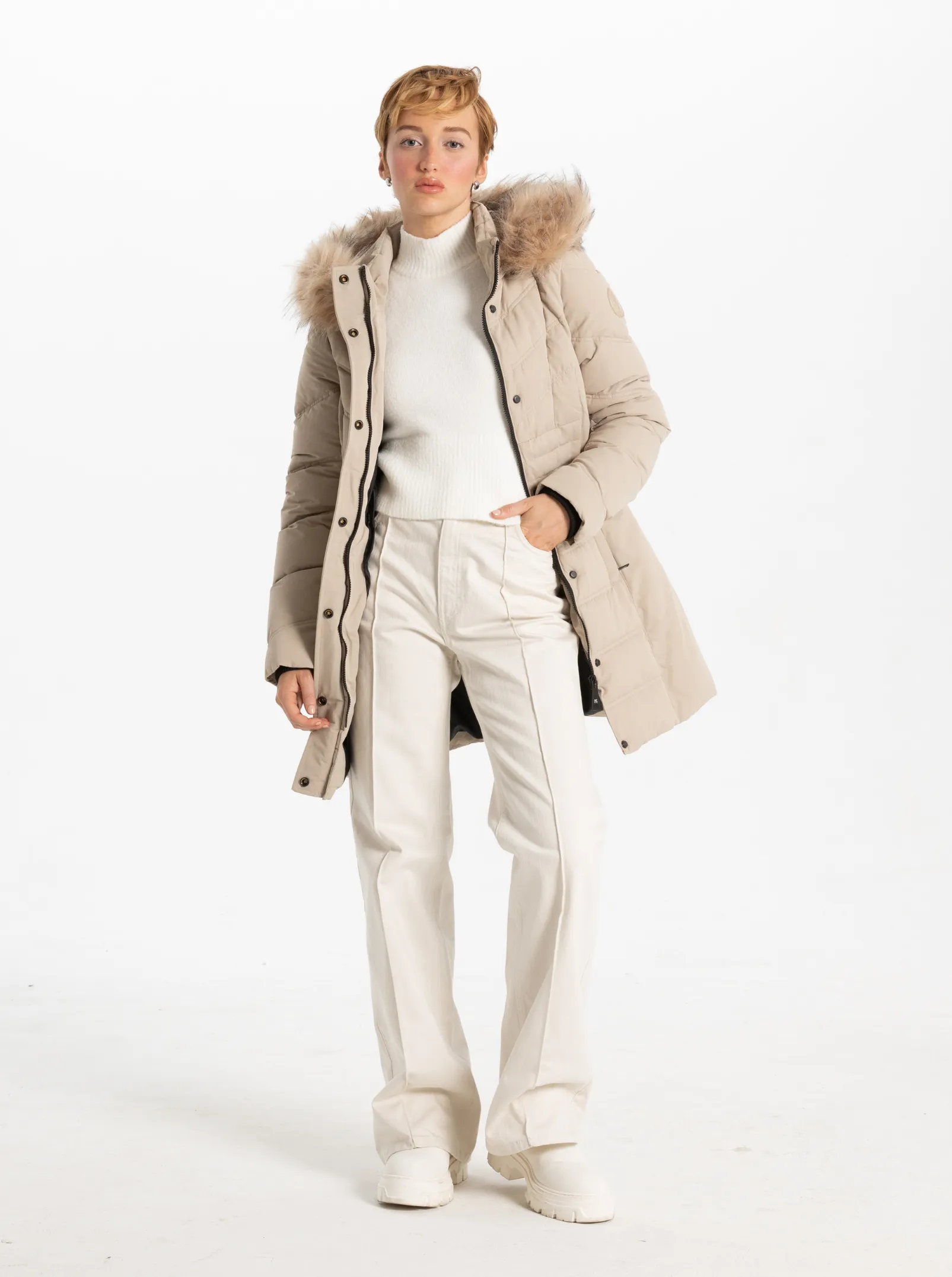 MINERVA | Hoode Parka ||MINERVA |Manteau Ultime sold by Point Zero