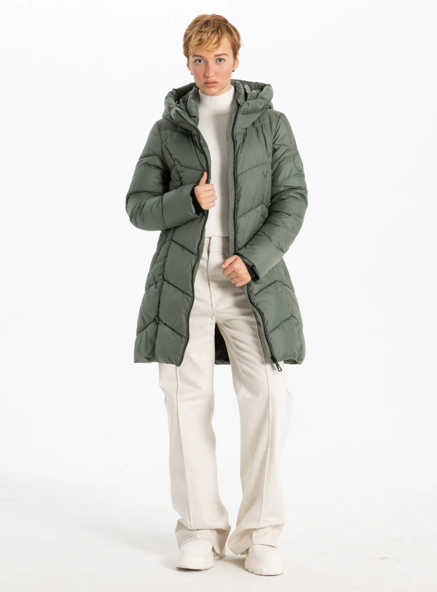 JOSEPHINA | Classic Puffer ||JOSEPHINA | classique de doudoune longue sold by Point Zero