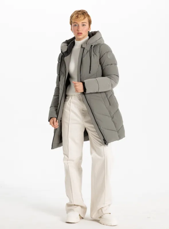 VALENTINA | Star-Stitch Chic Long Puffer Jacket || VALENTINA | Doudoune longue chic à motif étoile sold by Point Zero