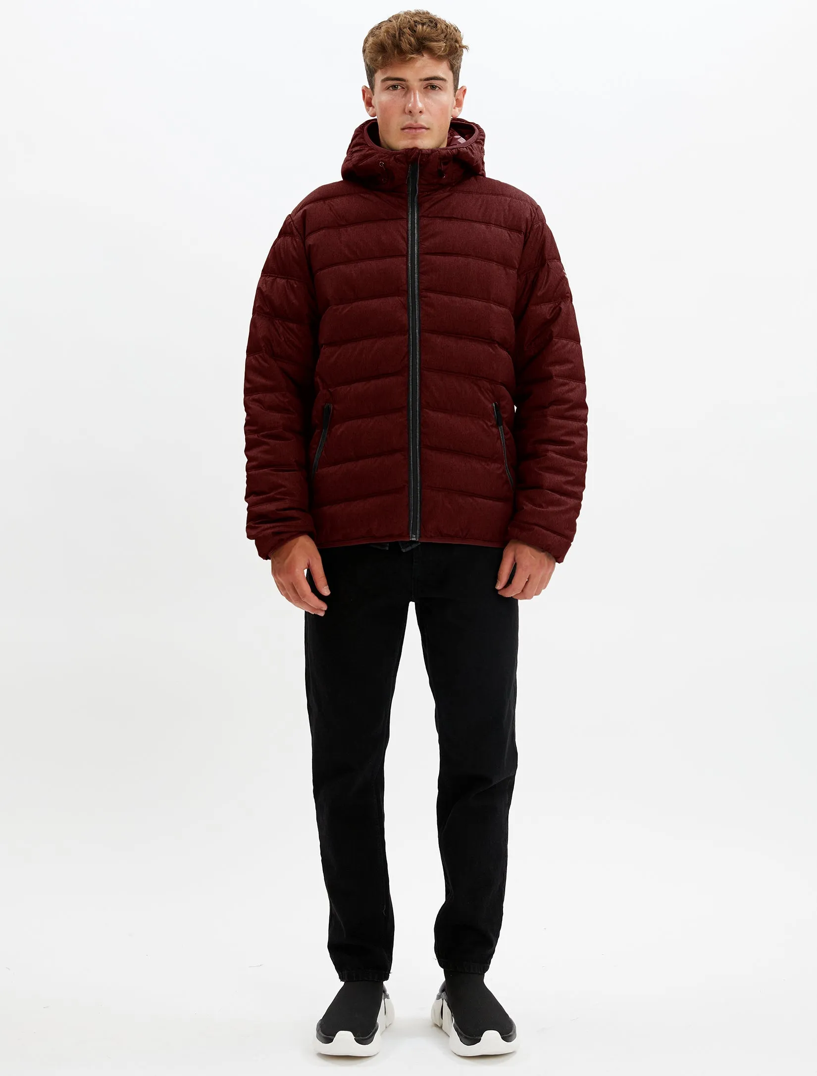 BELTLINE | Iconic Packable Ultralight Jacket || BELTLINE | Ultralégère Iconique Compressible sold by Point Zero