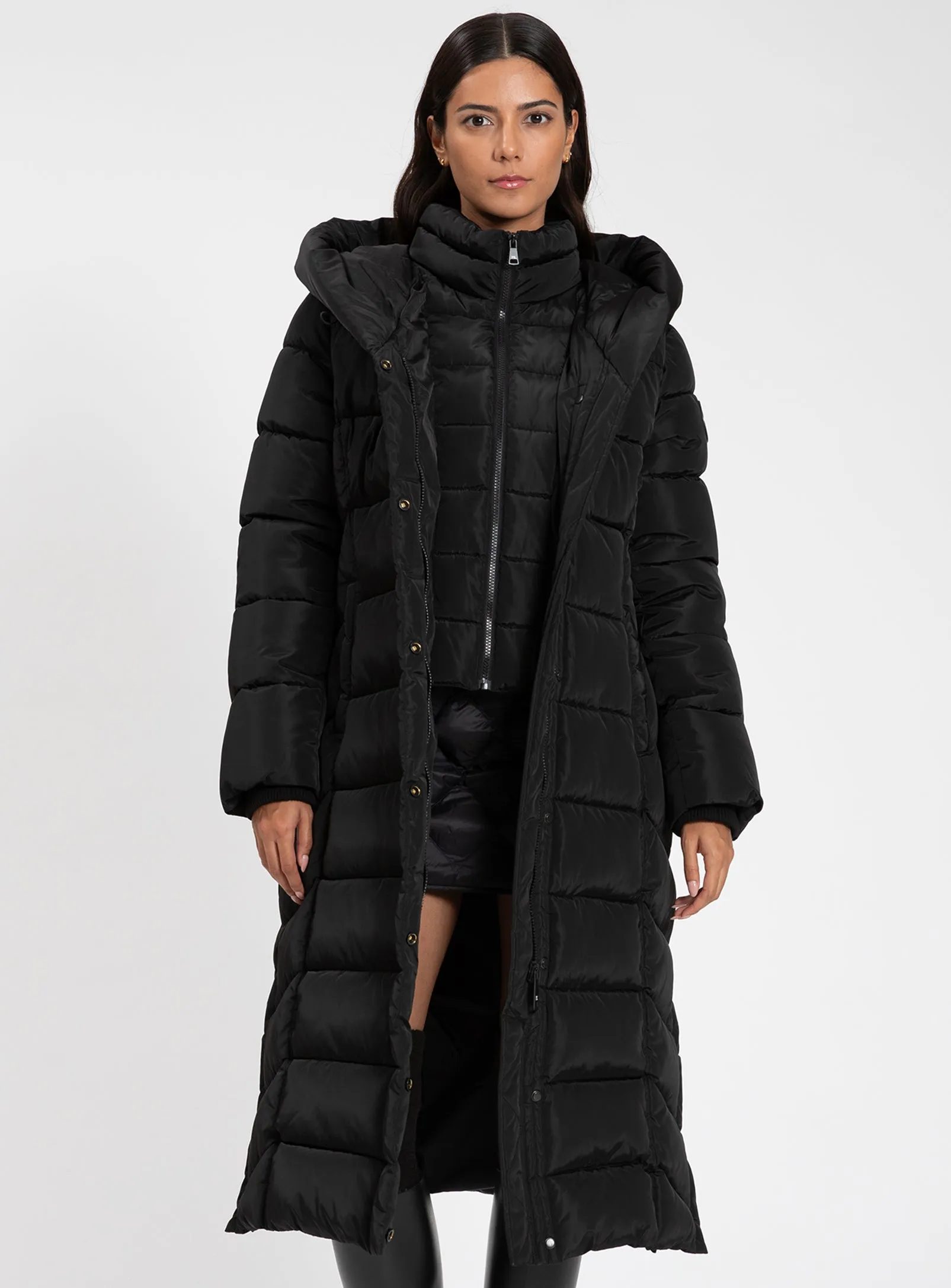 DORATHEA | Quilted Pillow Comfort Maxi Puffer Jacket || DORATHEA | Manteau maxi matelassé Confort oreiller sold by Point Zero product image thumbnail 5