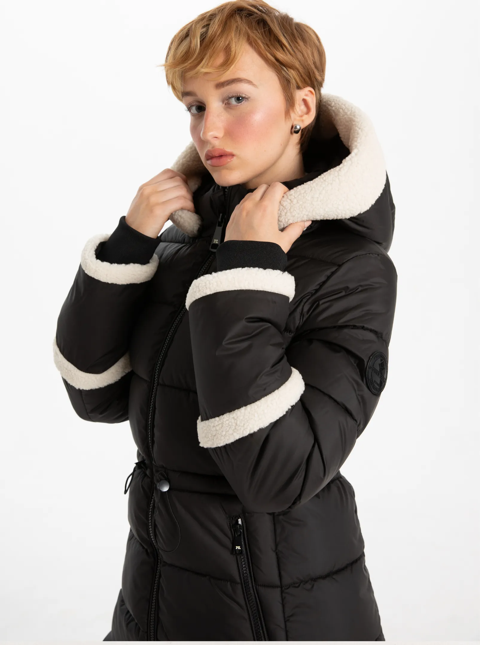 OKSANNE | Long parka with sherpa accents || OKSANNE | Long parka avec accent en sherpa sold by Point Zero product image thumbnail 5