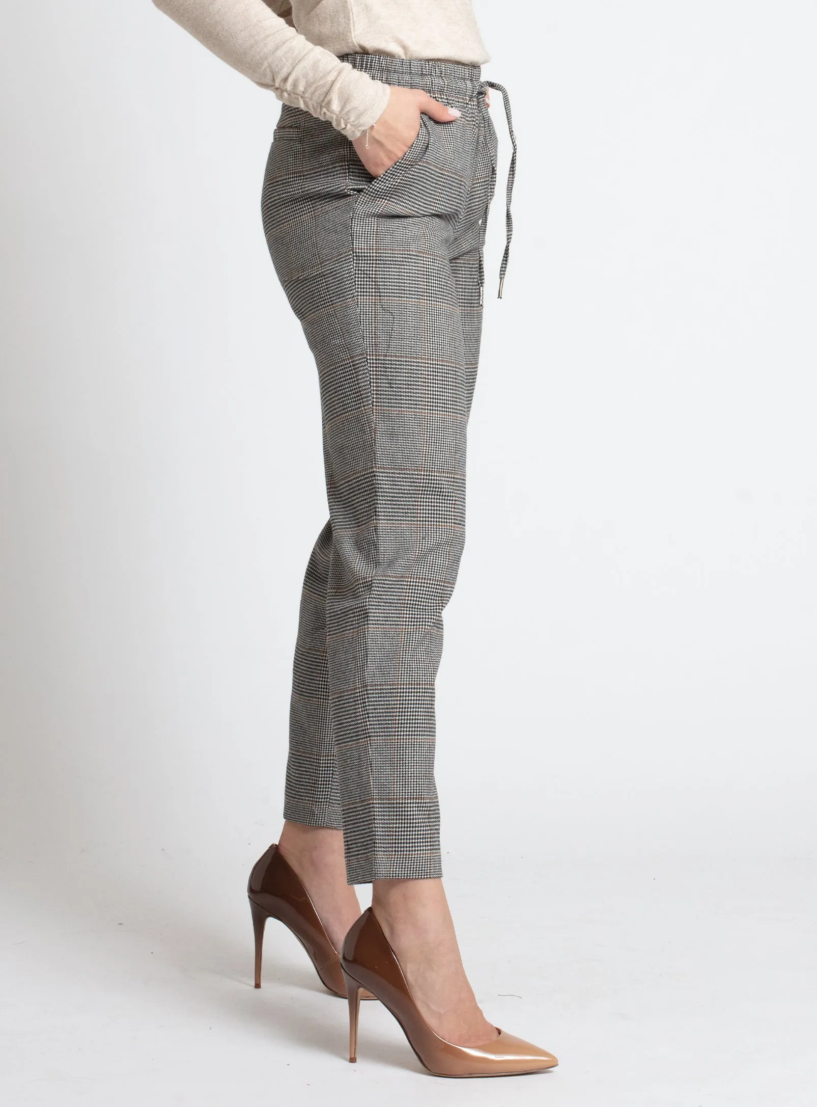 GINA | Drawstring waist ankle length check pant || GINA | Pantalon à carreaux longueur cheville avec cordon de serrage sold by Point Zero product image thumbnail 3